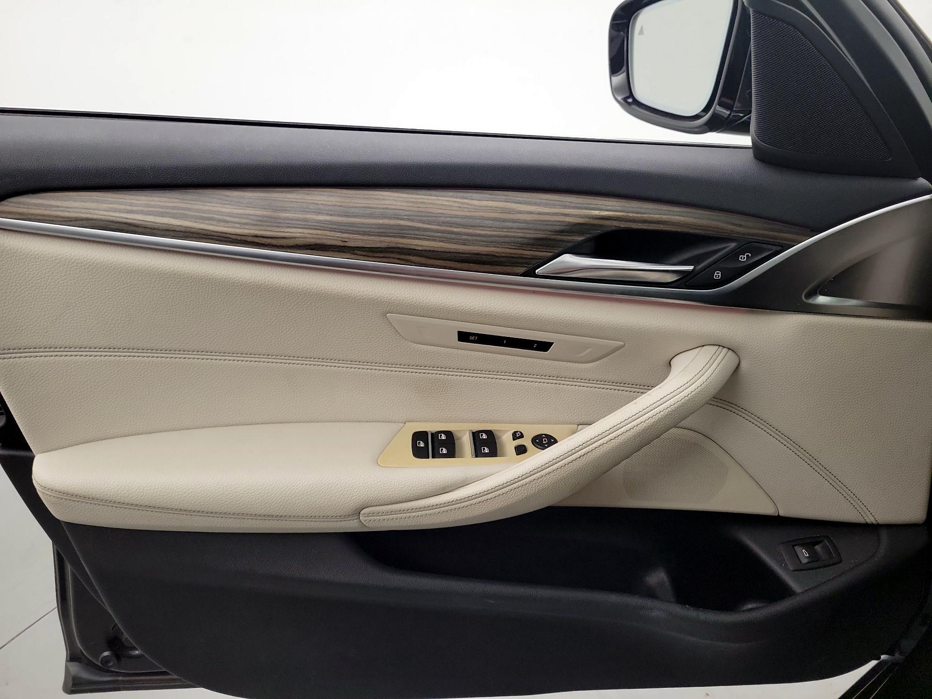 Thumbnail: 2019 BMW 5 Series - 10