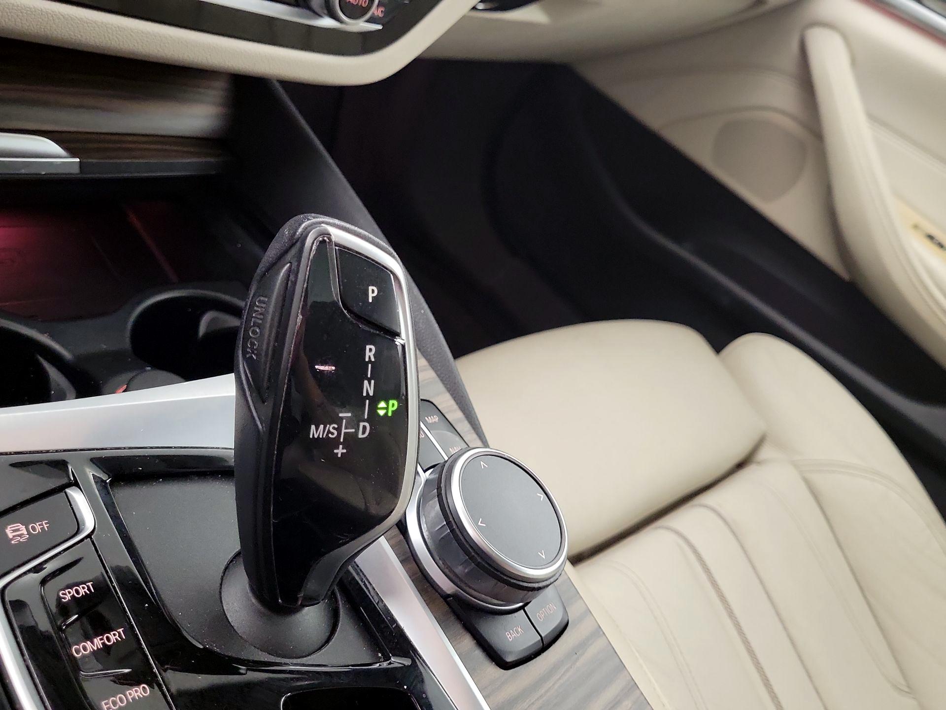 Thumbnail: 2019 BMW 5 Series - 16