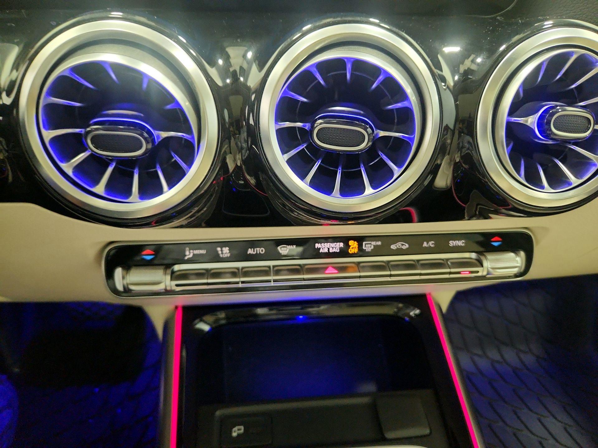 Thumbnail: 2023 Mercedes-Benz GLA - 16