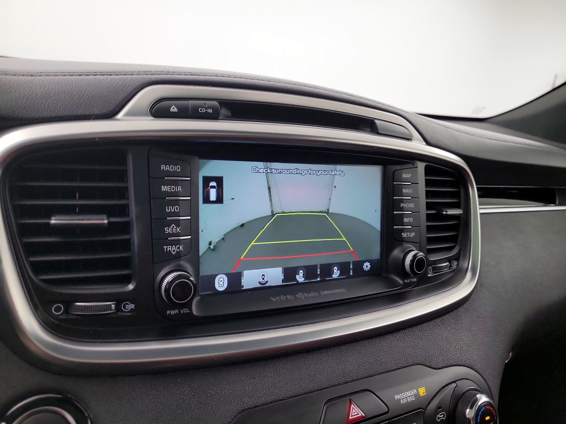 Thumbnail: 2016 Kia Sorento - 13