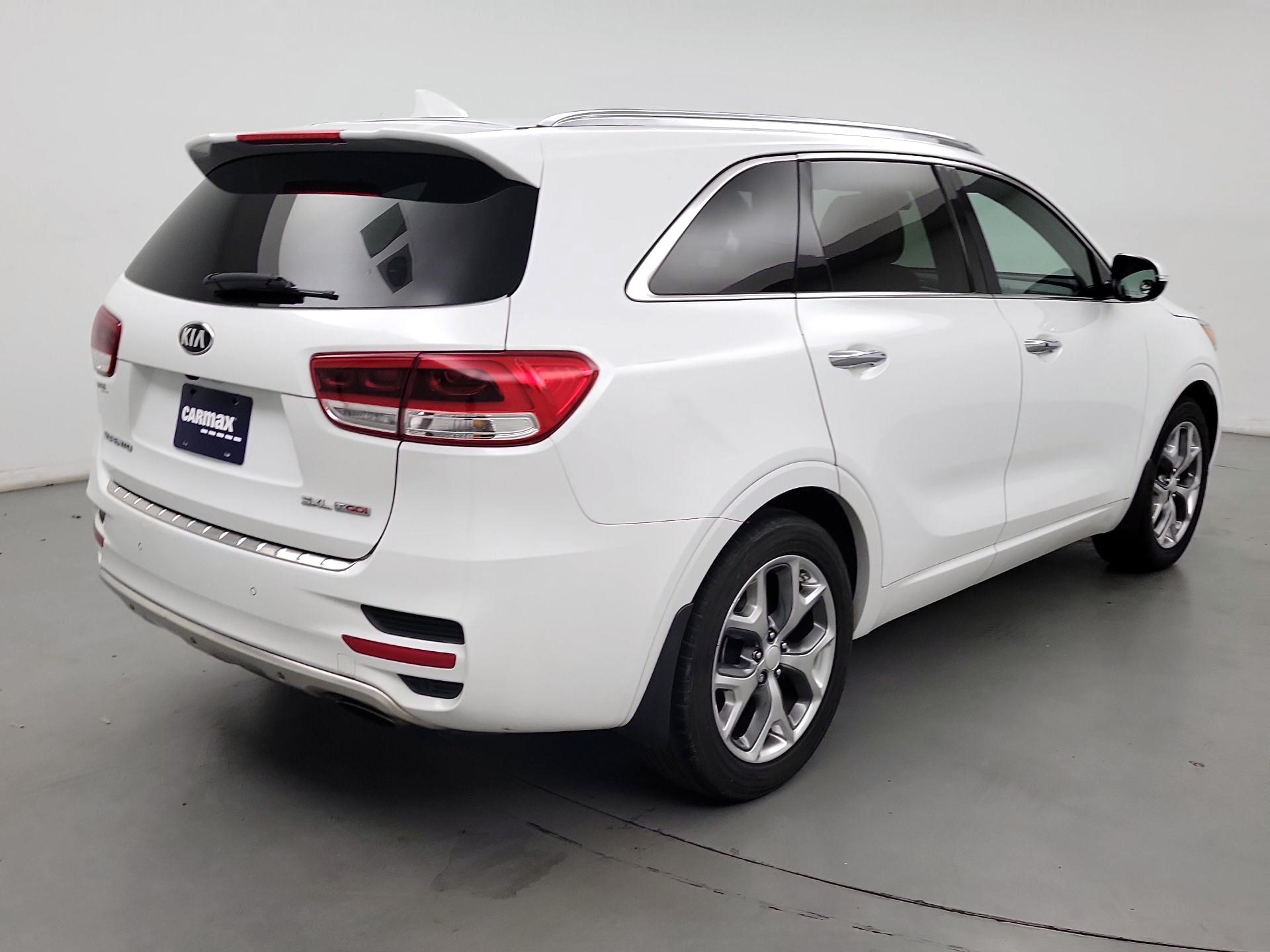 Thumbnail: 2016 Kia Sorento - 5