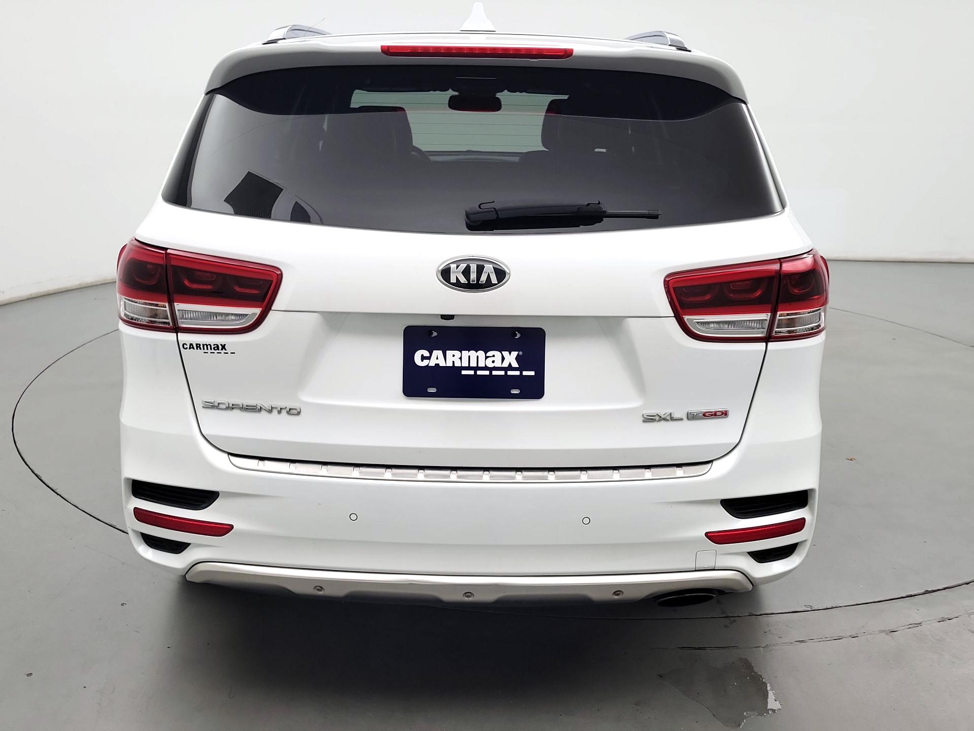 Thumbnail: 2016 Kia Sorento - 6