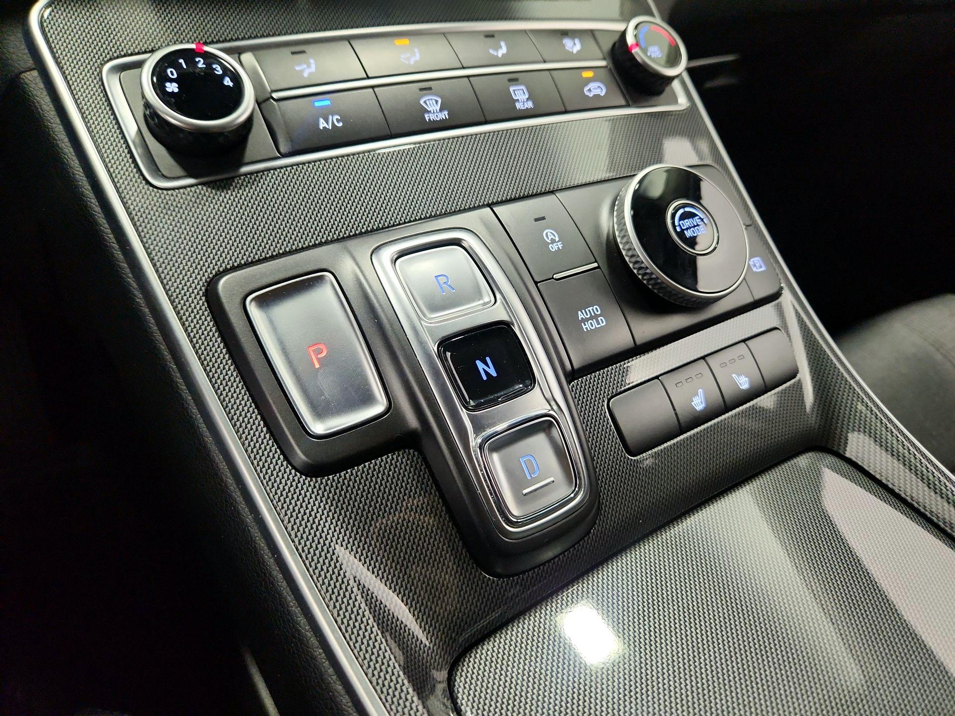 Thumbnail: 2021 Hyundai Santa Fe - 17