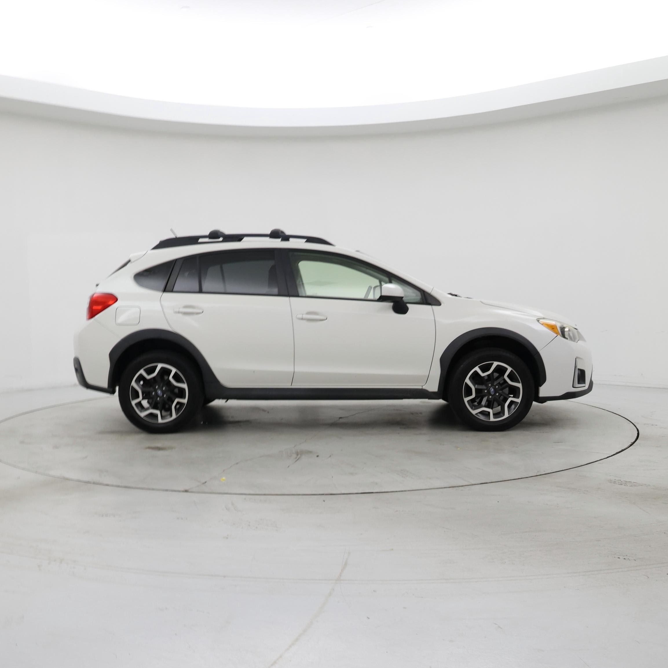 Thumbnail: 2017 Subaru Crosstrek - 7