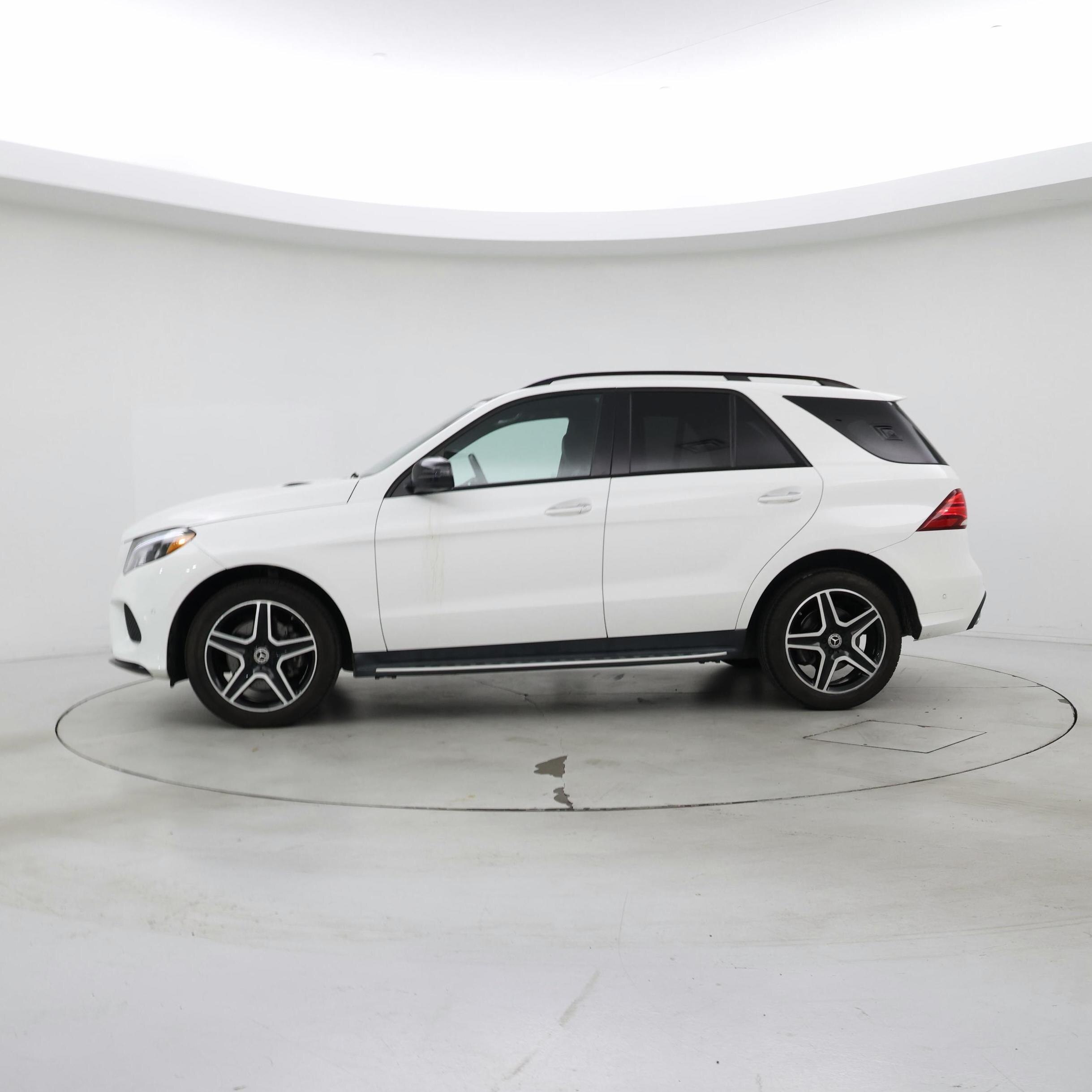 Thumbnail: 2018 Mercedes-Benz GLE - 3