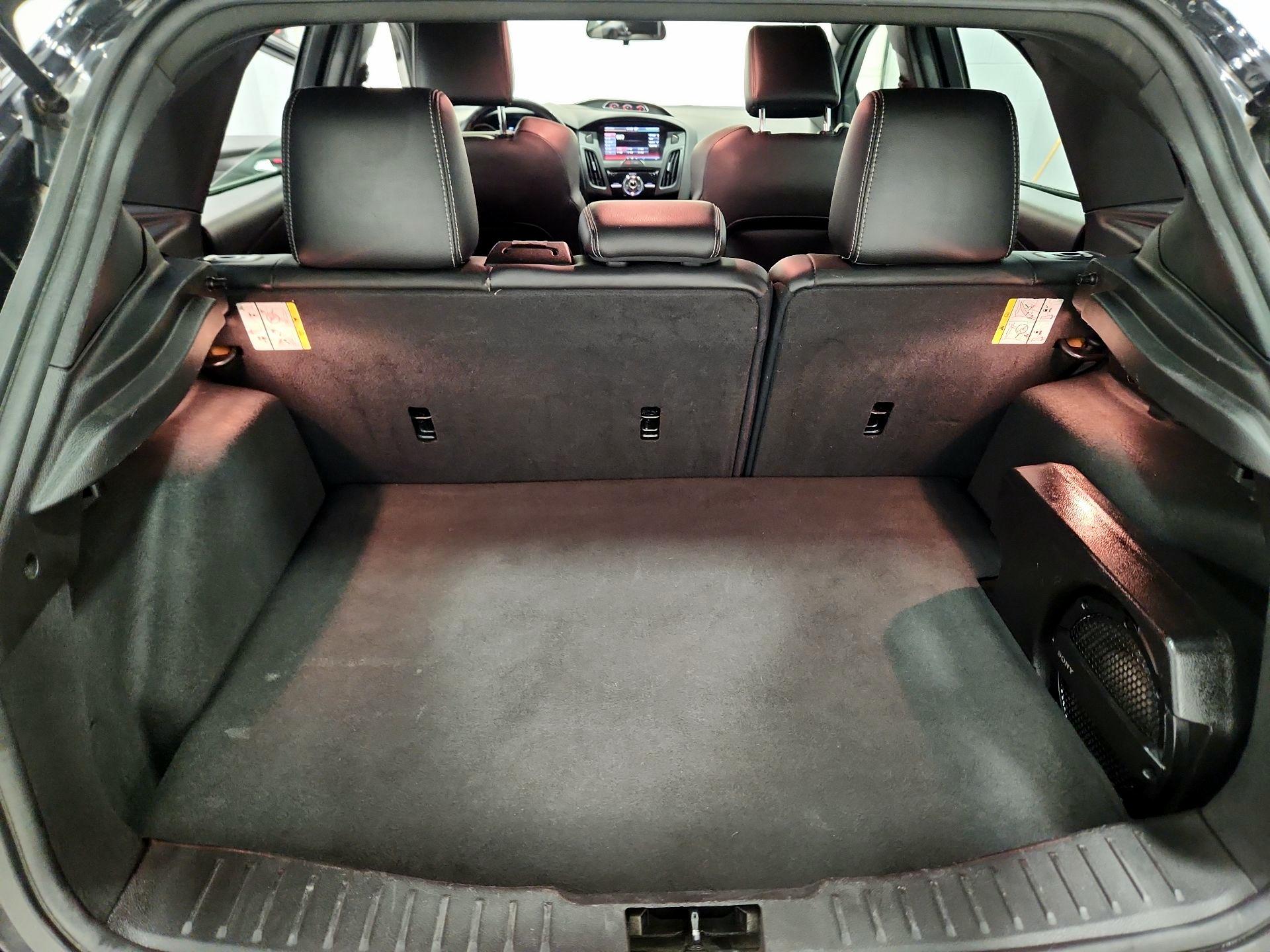 Thumbnail: 2014 Ford Focus - 18