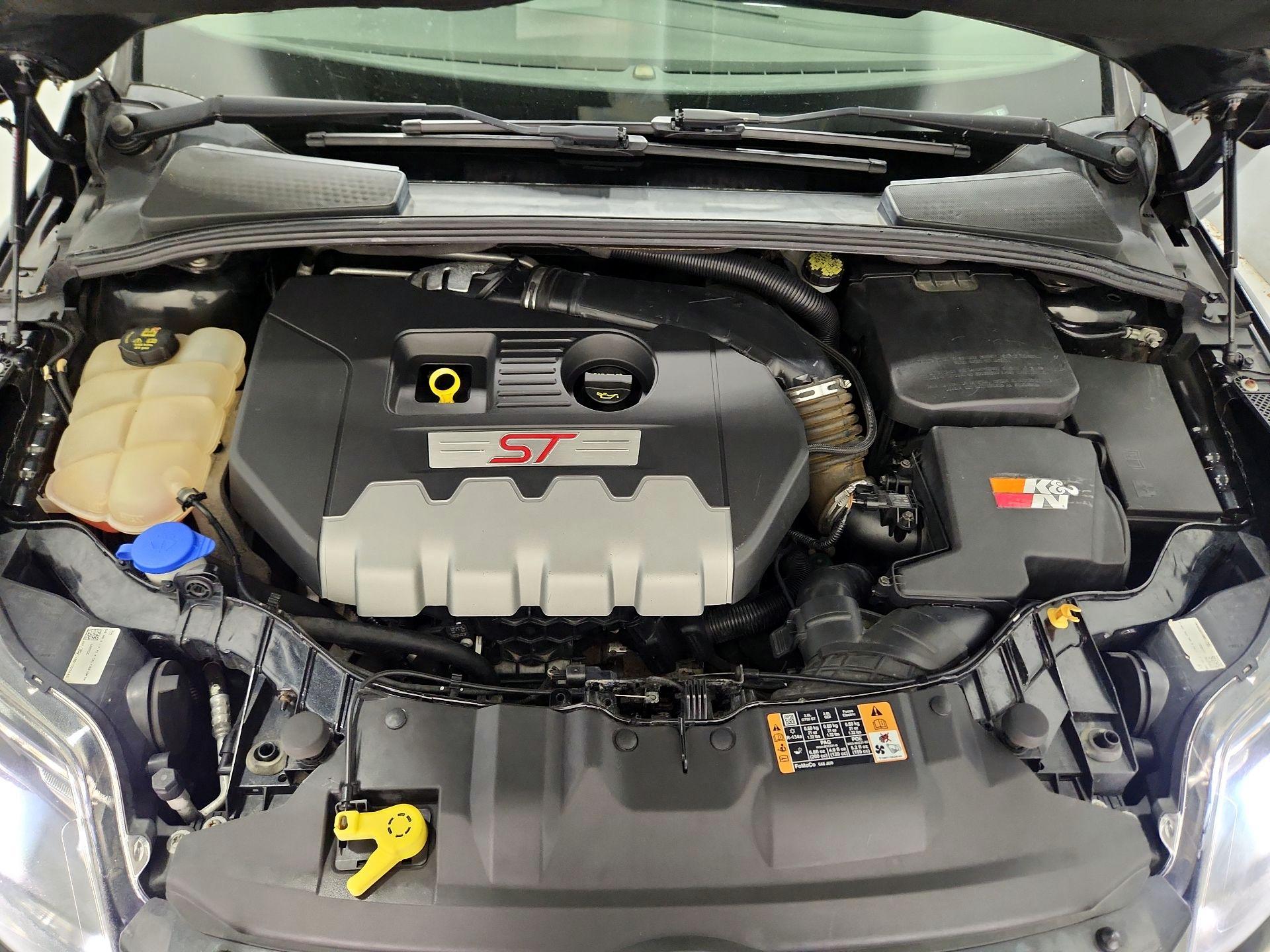 Thumbnail: 2014 Ford Focus - 19