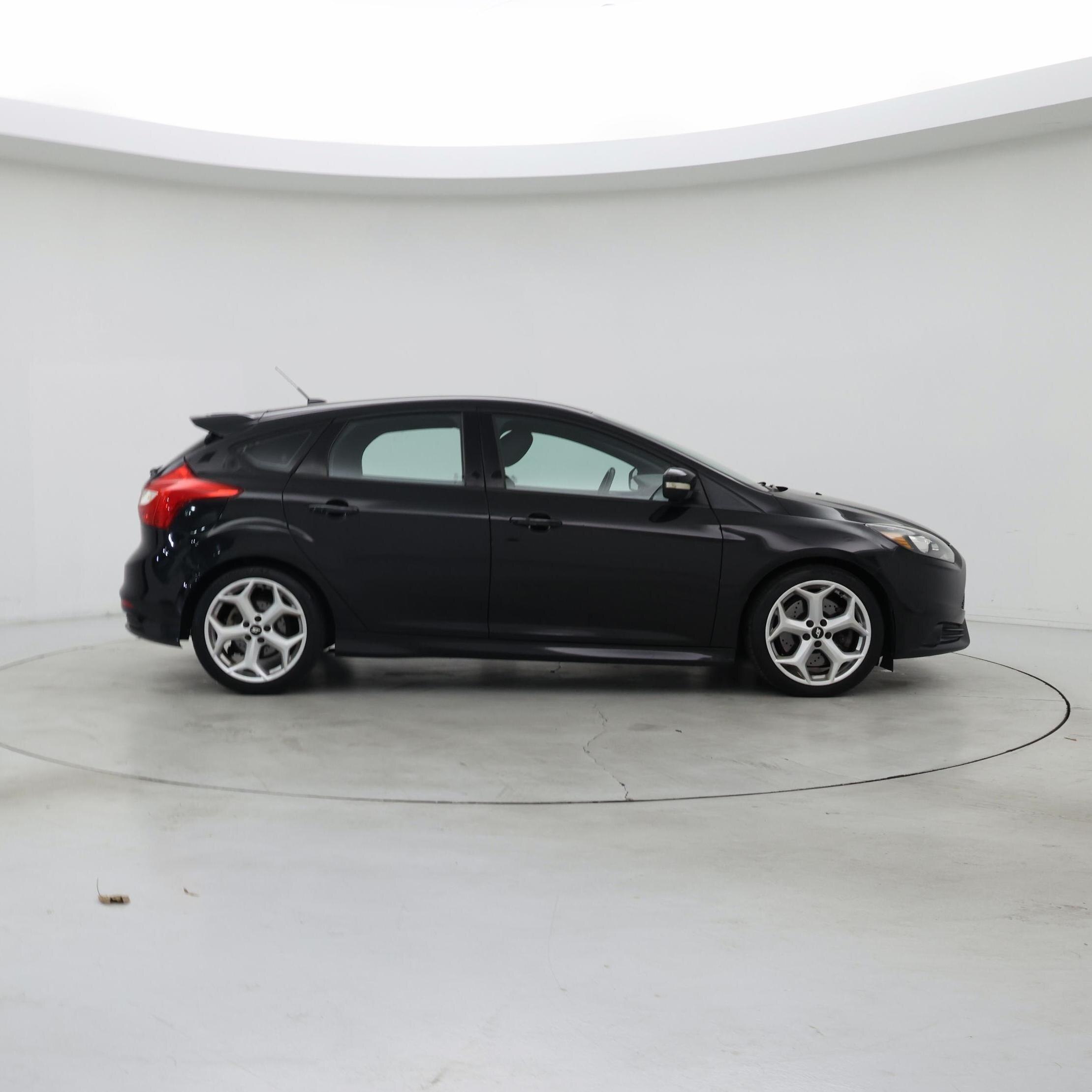 Thumbnail: 2014 Ford Focus - 7