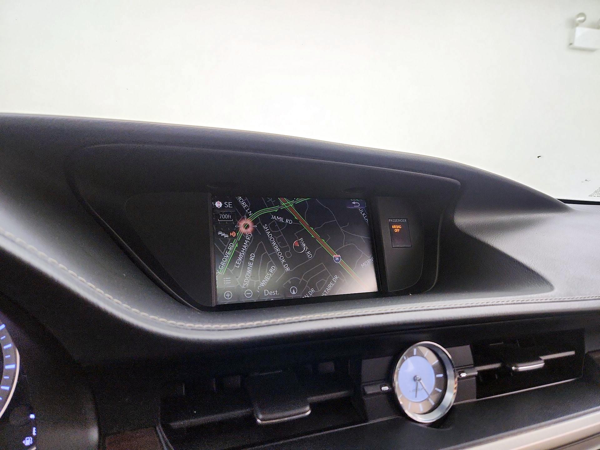 Thumbnail: 2017 Lexus ES - 14