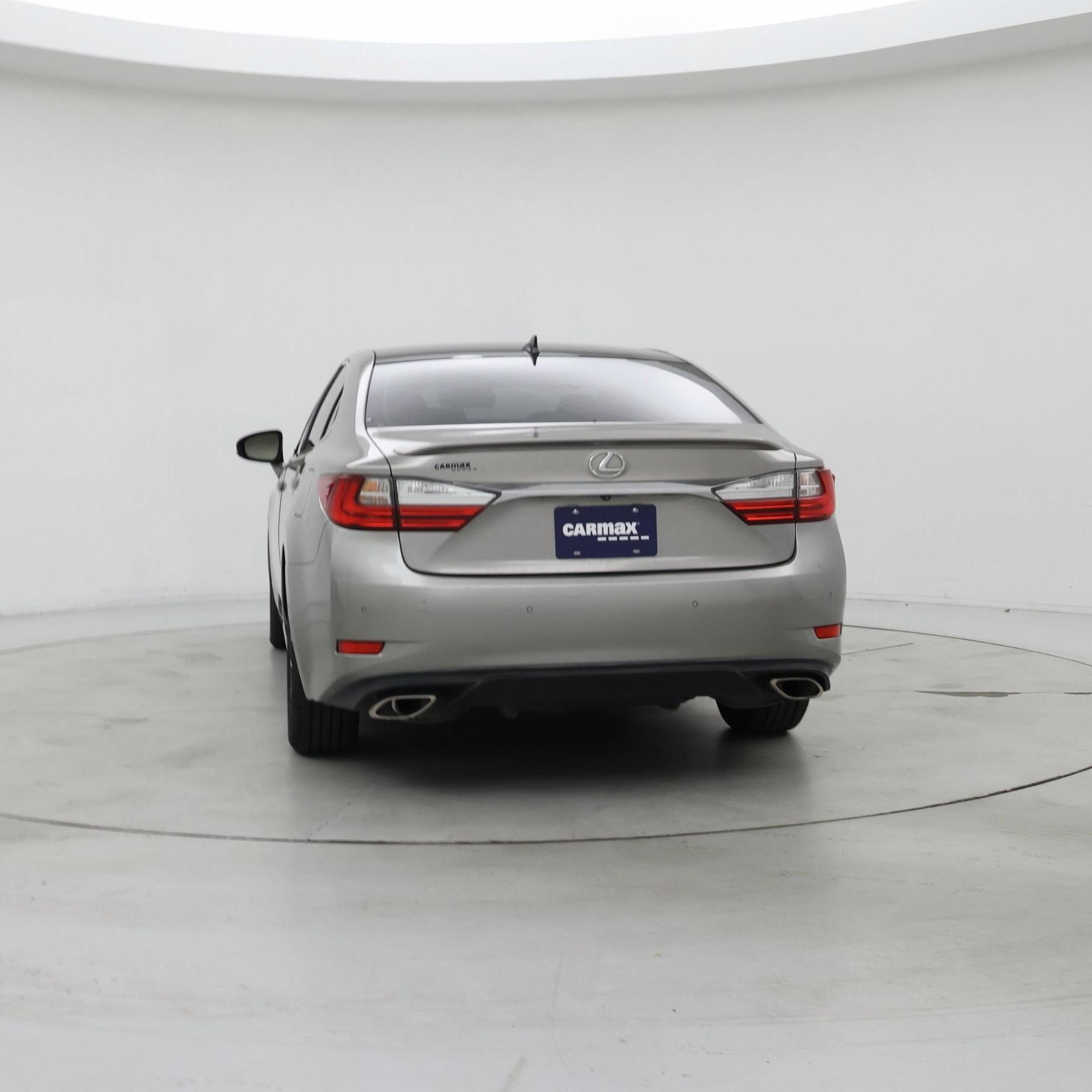 Thumbnail: 2017 Lexus ES - 6