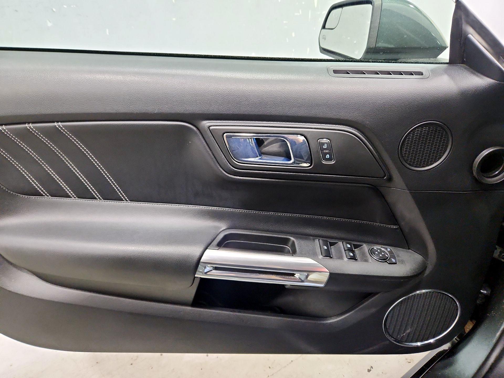 Thumbnail: 2016 Ford Mustang - 12