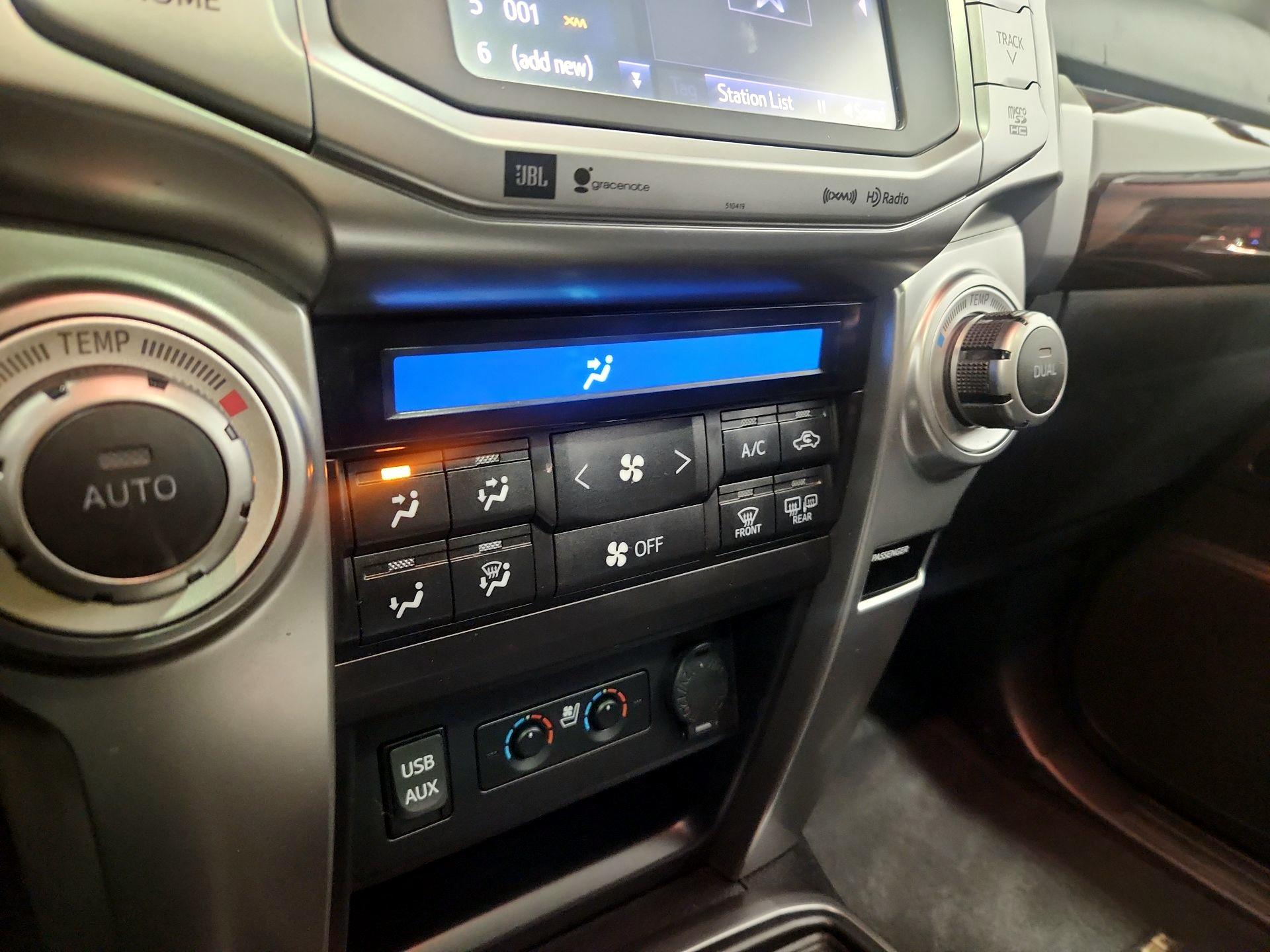 Thumbnail: 2019 Toyota 4Runner - 16