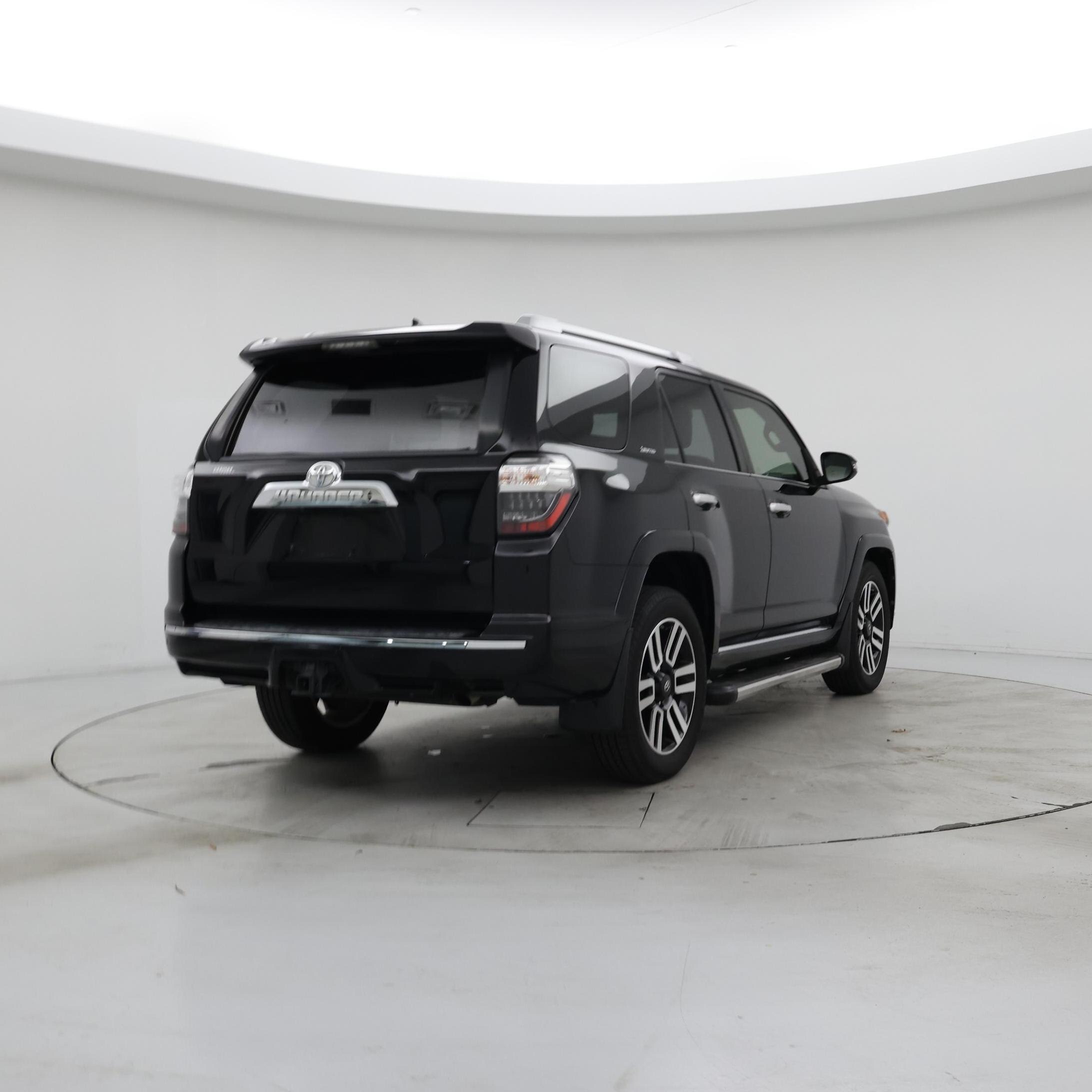 Thumbnail: 2019 Toyota 4Runner - 8