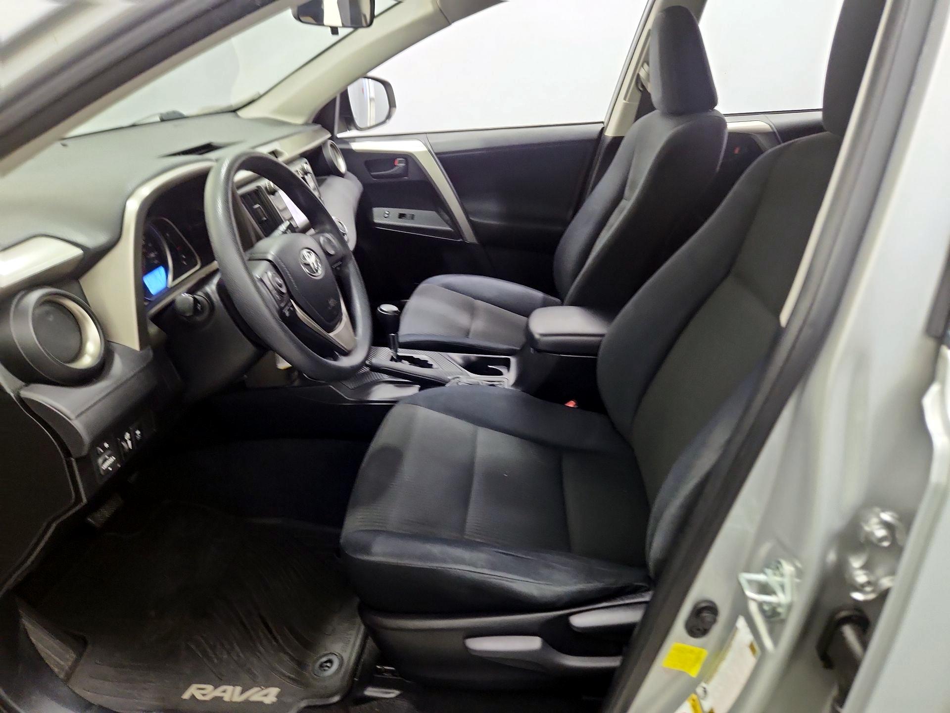 Thumbnail: 2014 Toyota RAV4 - 11