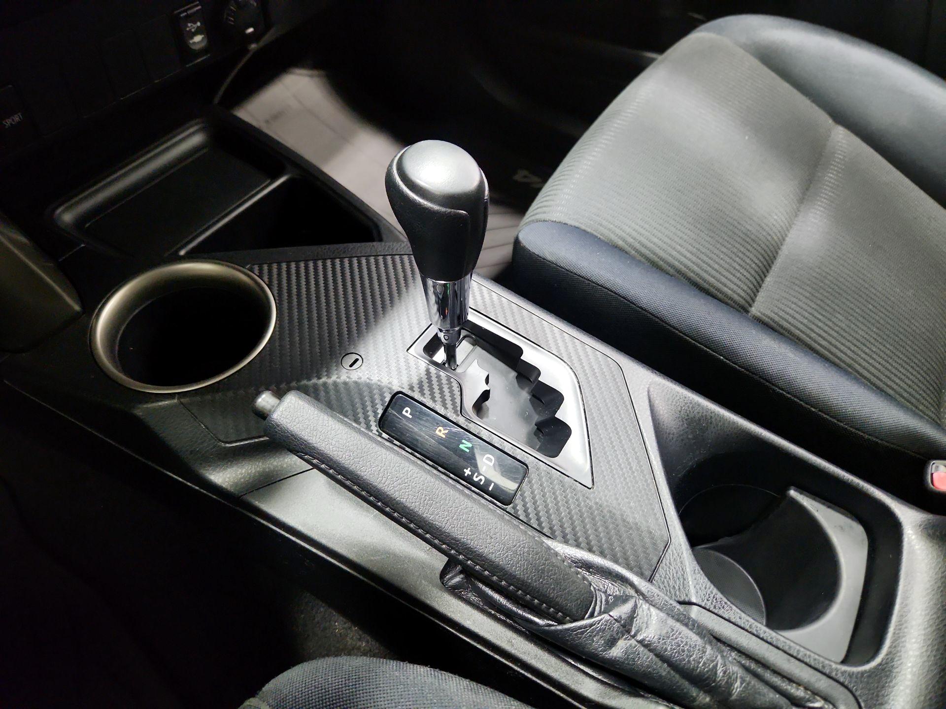 Thumbnail: 2014 Toyota RAV4 - 17