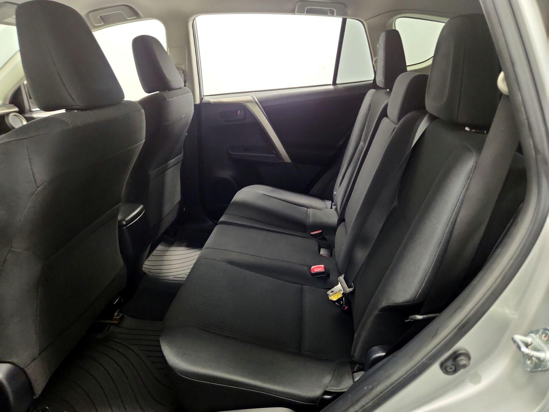 Thumbnail: 2014 Toyota RAV4 - 19