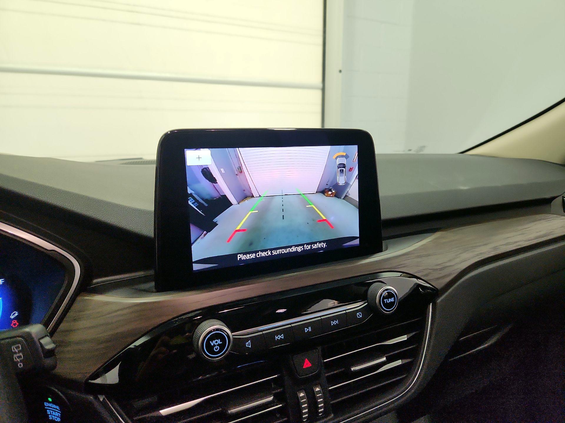 Thumbnail: 2020 Ford Escape - 15