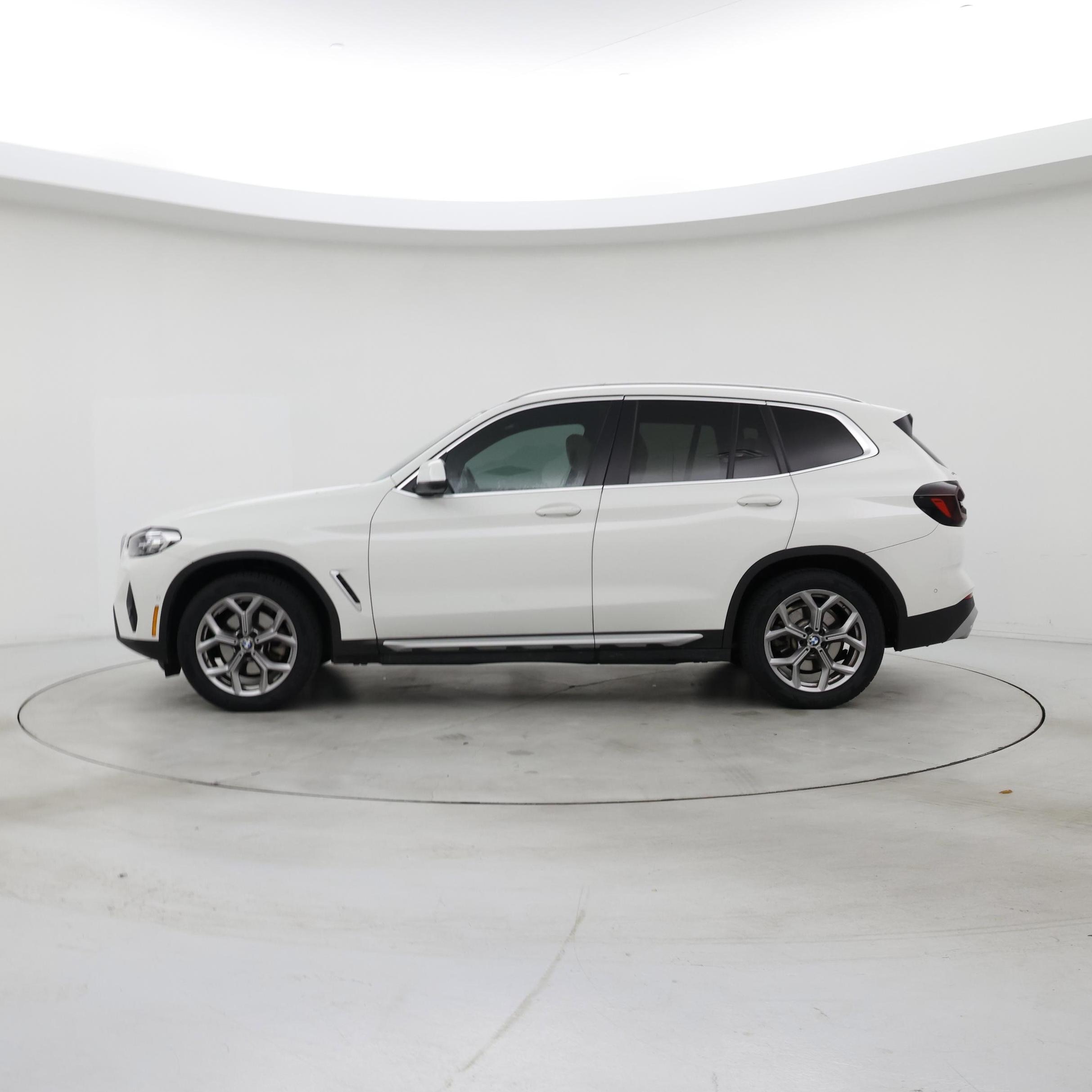 Thumbnail: 2023 BMW X3 - 3