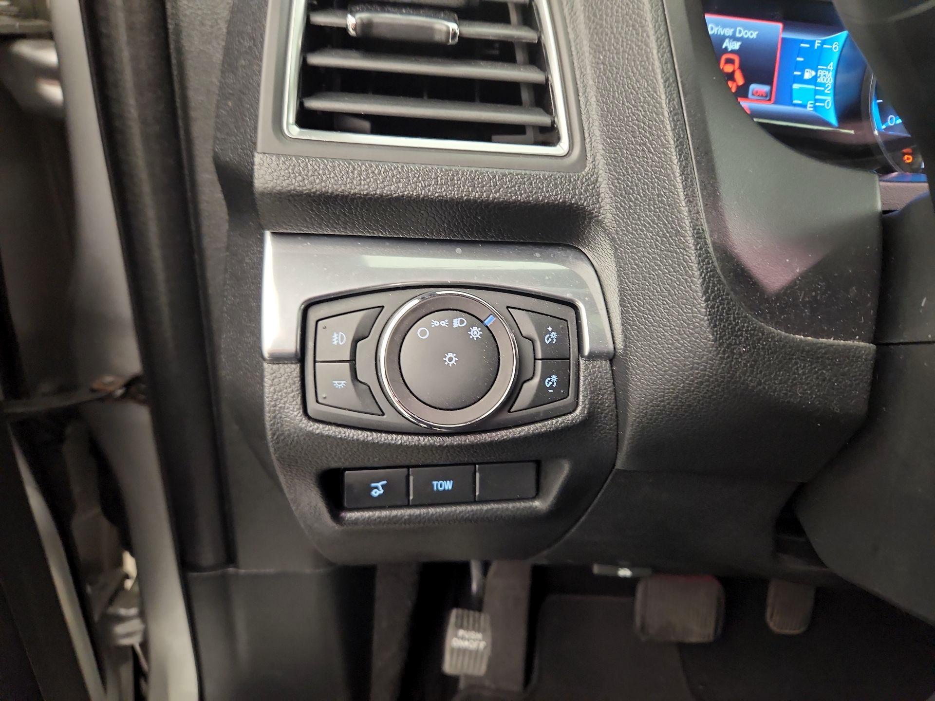 Thumbnail: 2019 Ford Explorer - 11