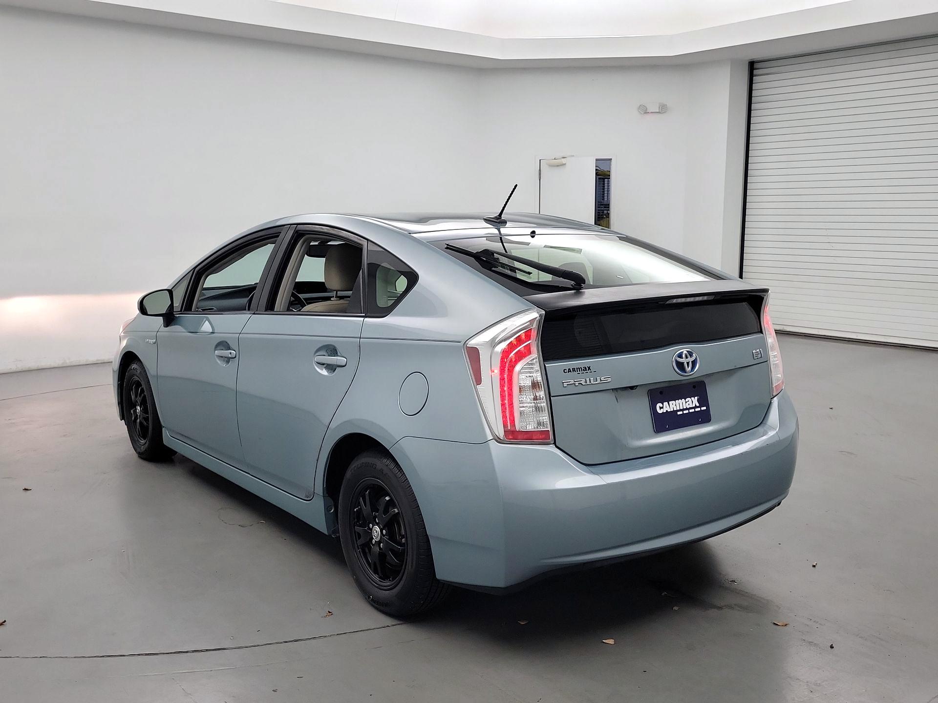 Thumbnail: 2014 Toyota Prius - 7