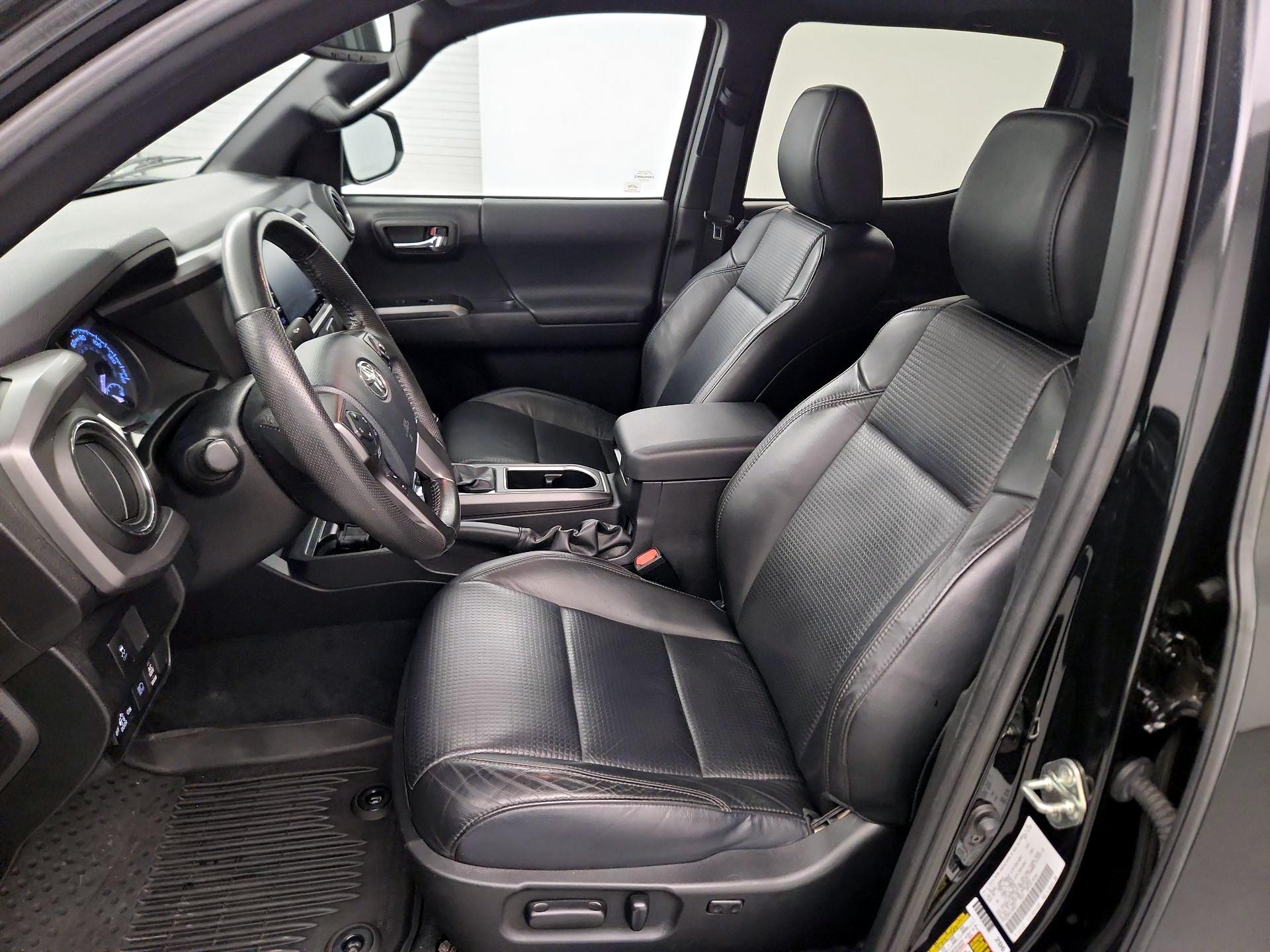 Thumbnail: 2020 Toyota Tacoma - 9