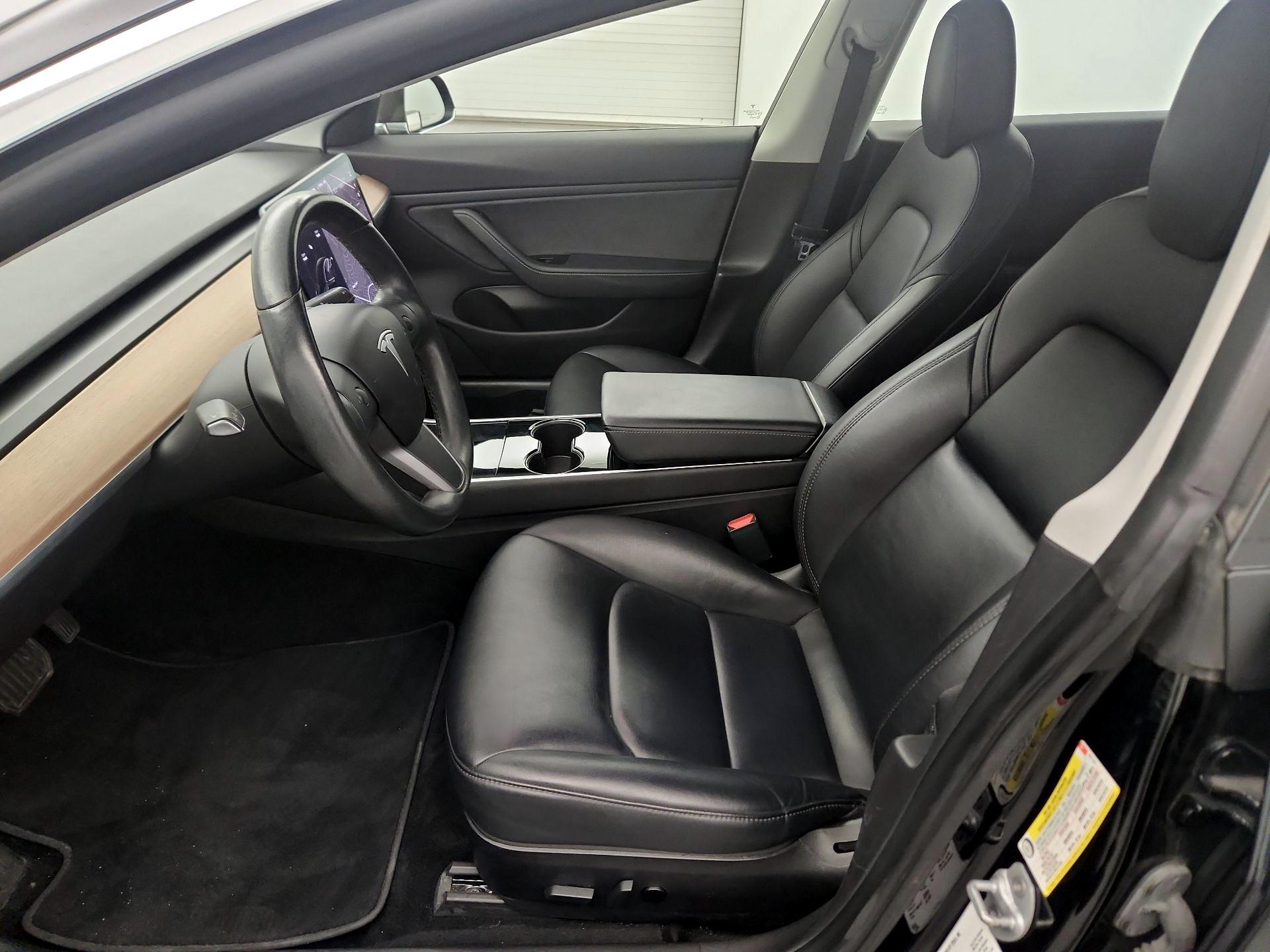 Thumbnail: 2019 Tesla Model 3 - 9