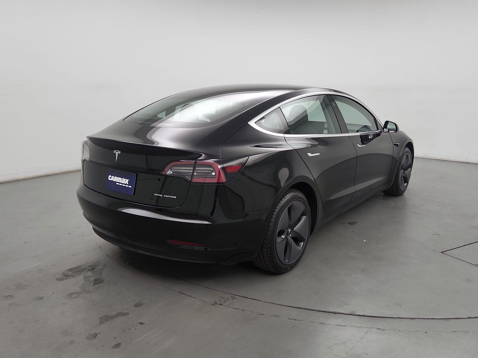 Thumbnail: 2019 Tesla Model 3 - 5