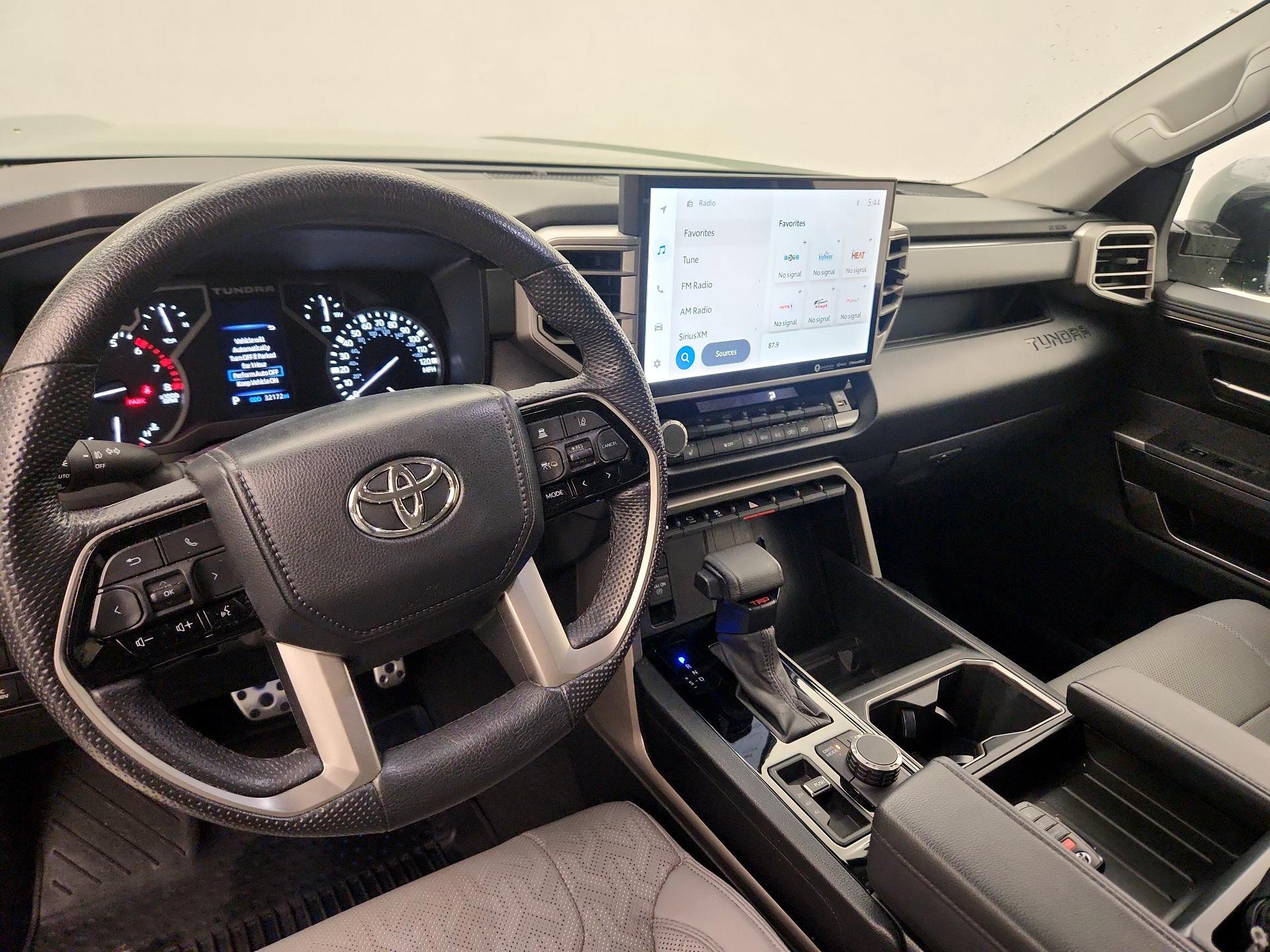 Thumbnail: 2024 Toyota Tundra - 9