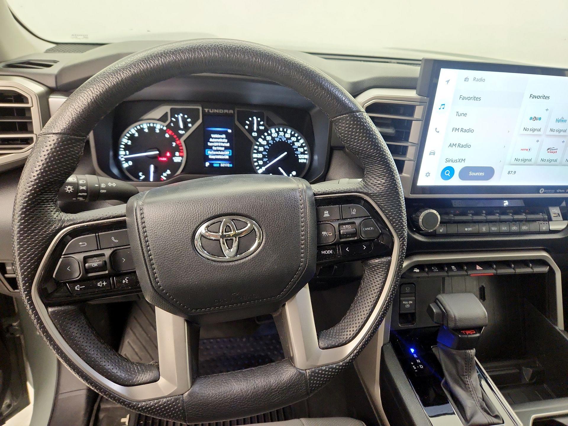 Thumbnail: 2024 Toyota Tundra - 10