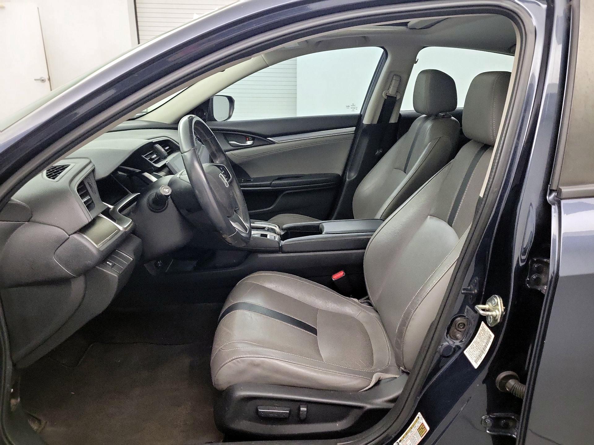 Thumbnail: 2016 Honda Civic - 9