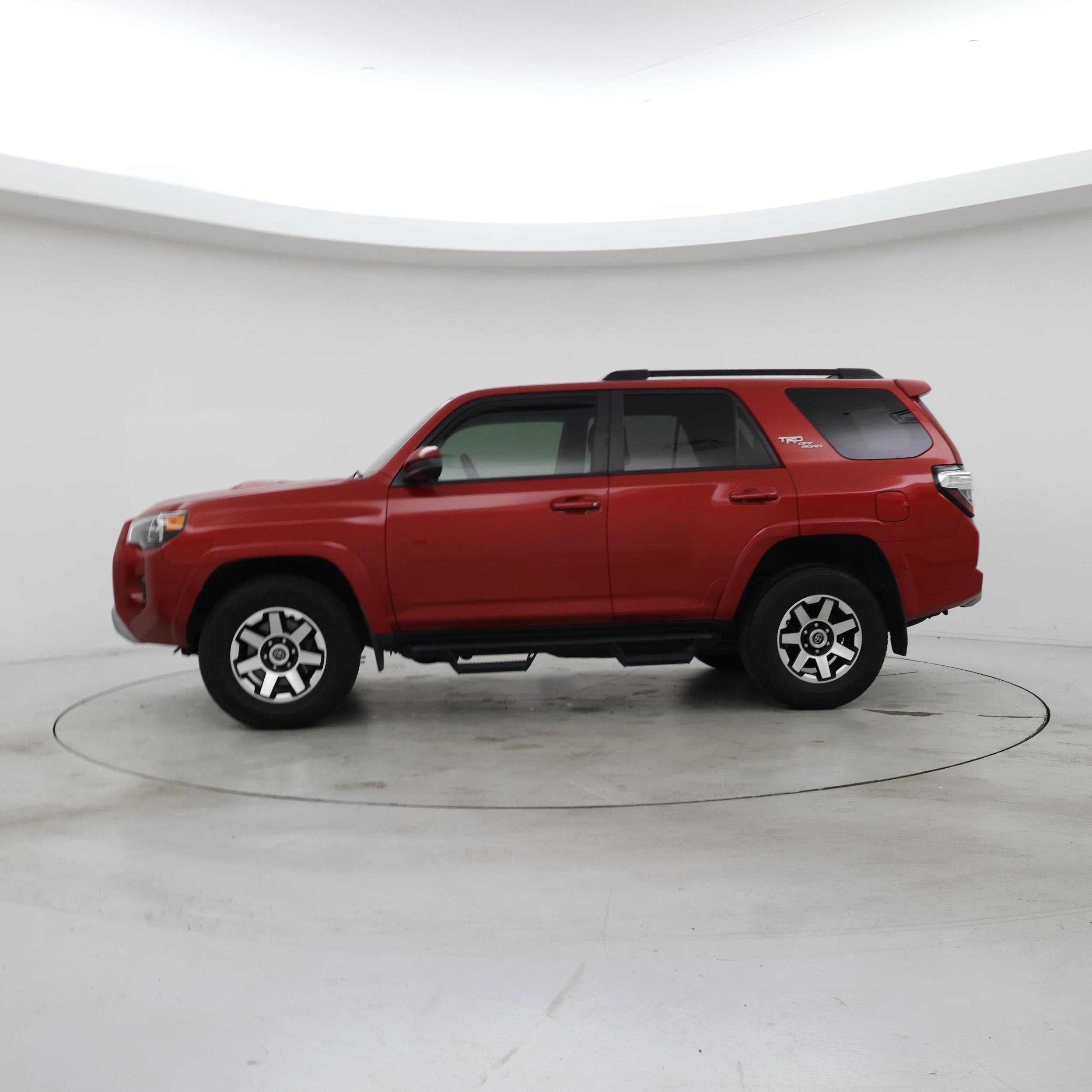 Thumbnail: 2021 Toyota 4Runner - 3