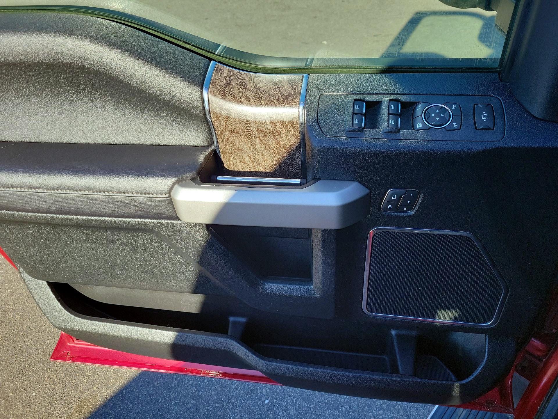 Thumbnail: 2019 Ford F-350 - 10