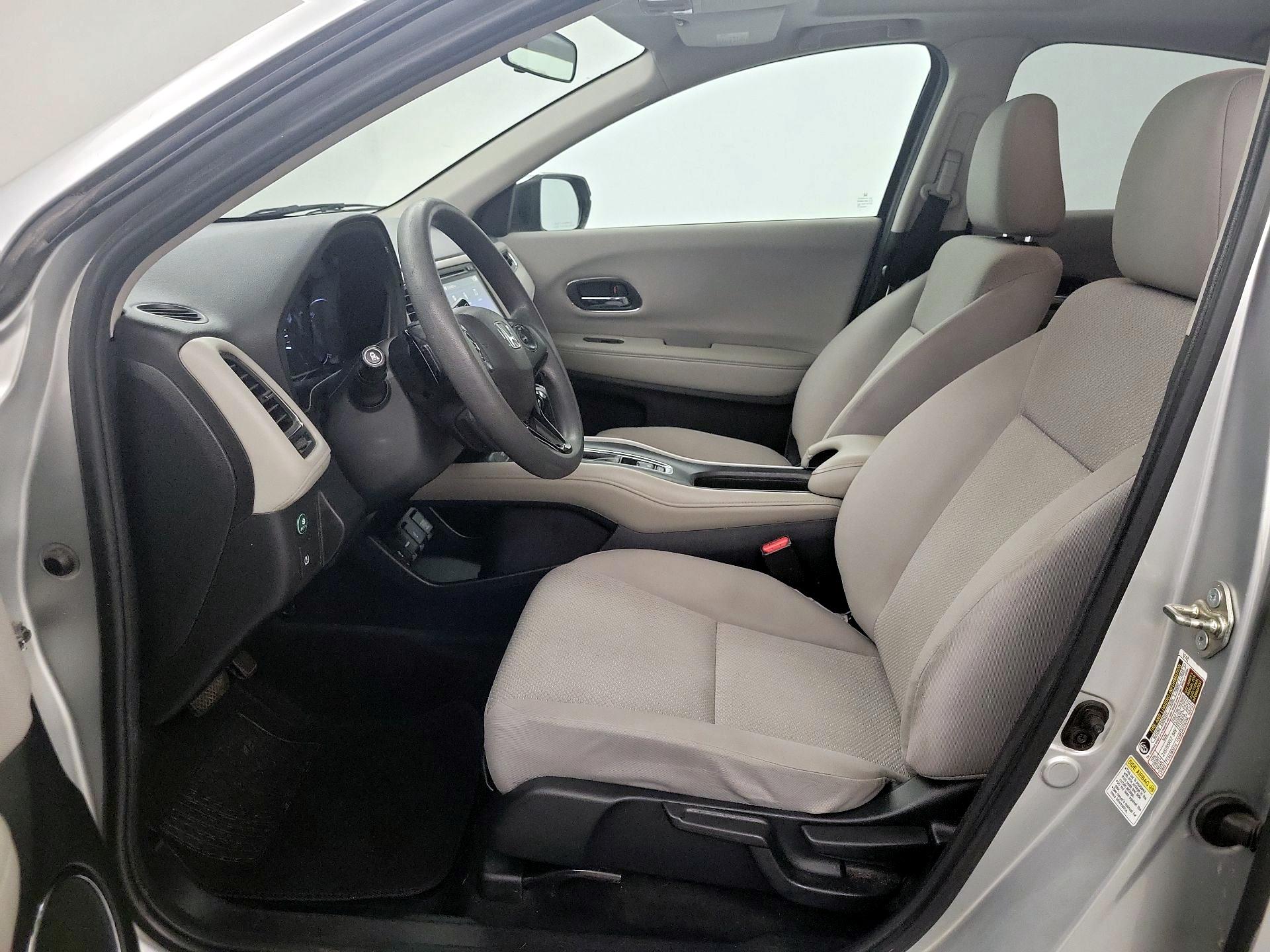 Thumbnail: 2016 Honda HR-V - 9