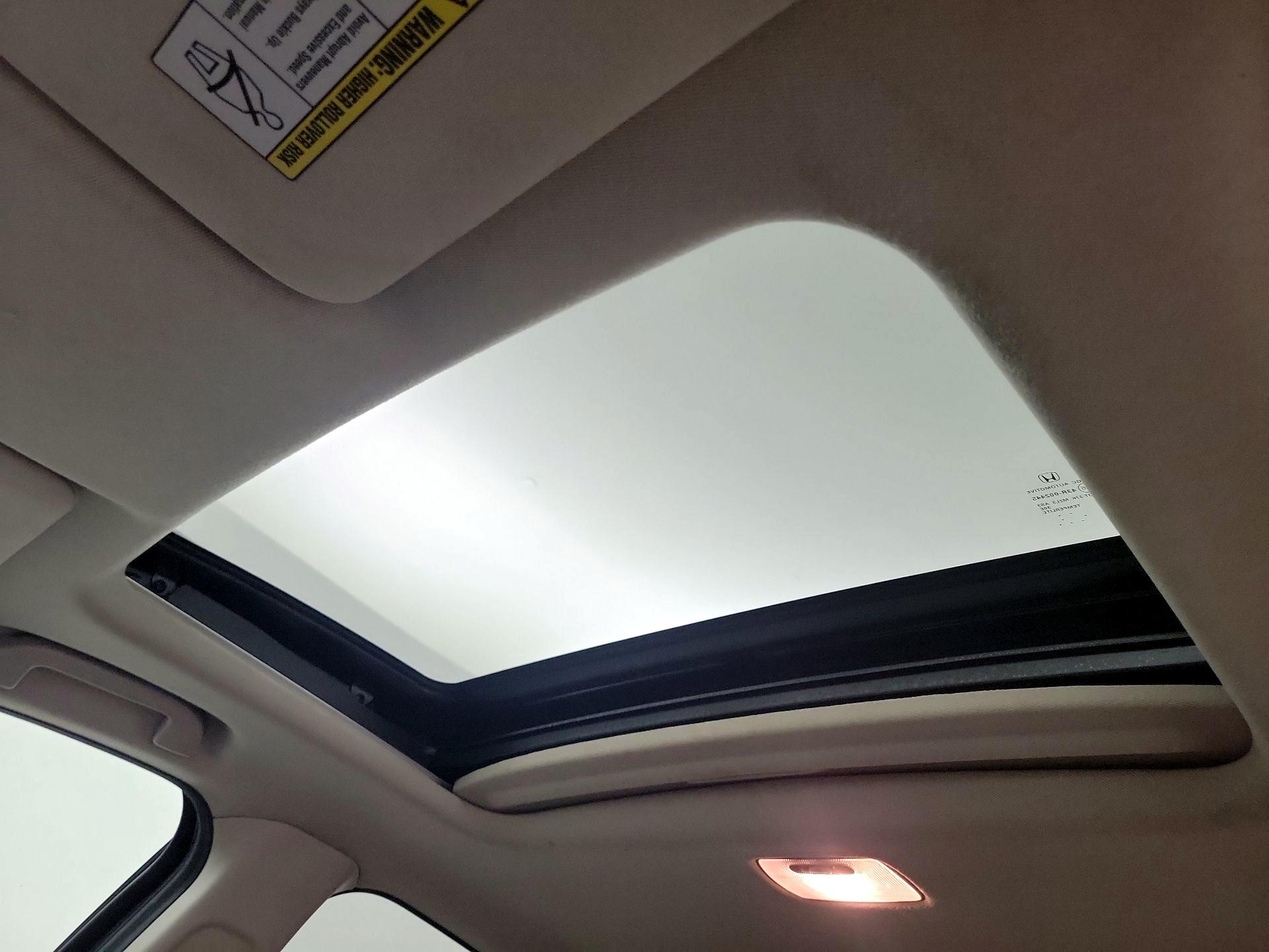 Thumbnail: 2016 Honda HR-V - 17