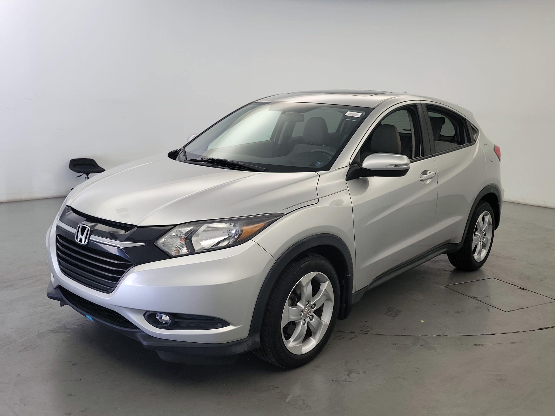 Thumbnail: 2016 Honda HR-V - 3