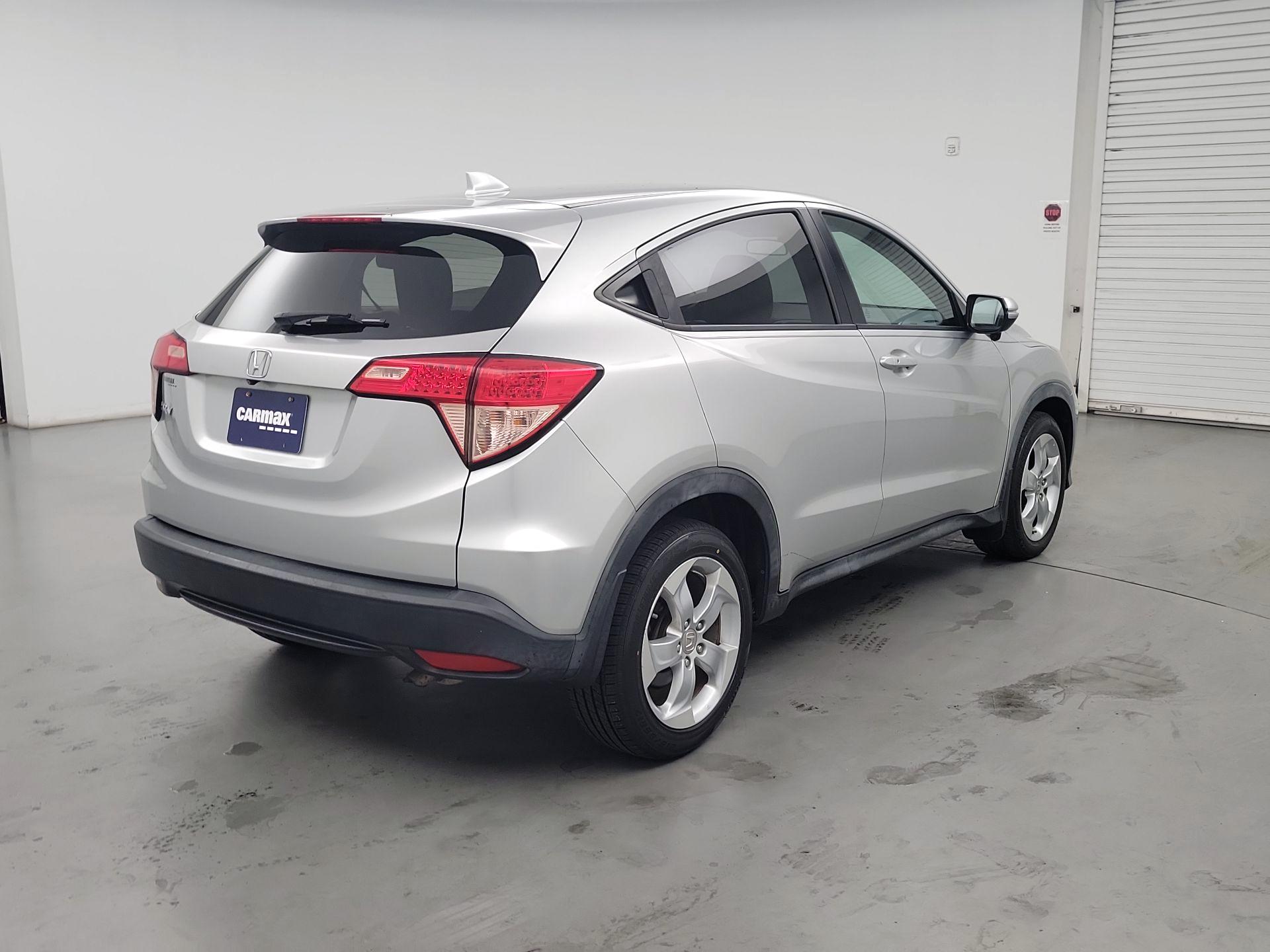 Thumbnail: 2016 Honda HR-V - 5