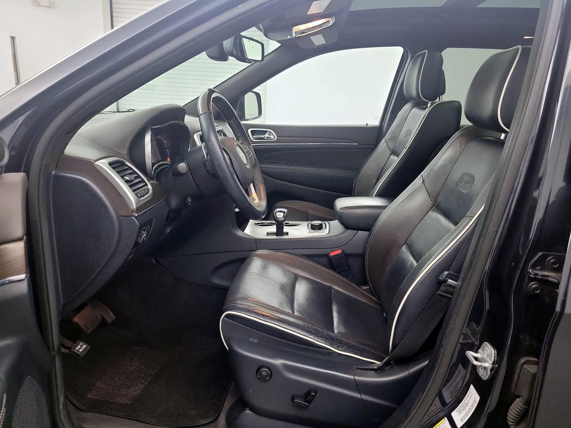 Thumbnail: 2014 Jeep Grand Cherokee - 9