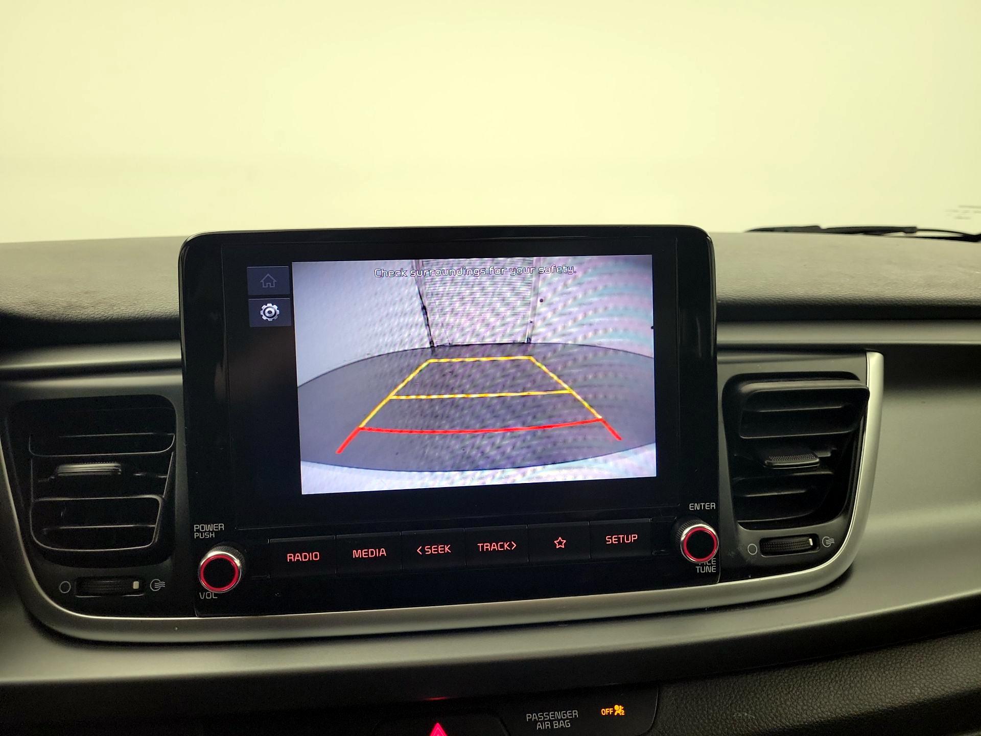 Thumbnail: 2022 Kia Rio - 12