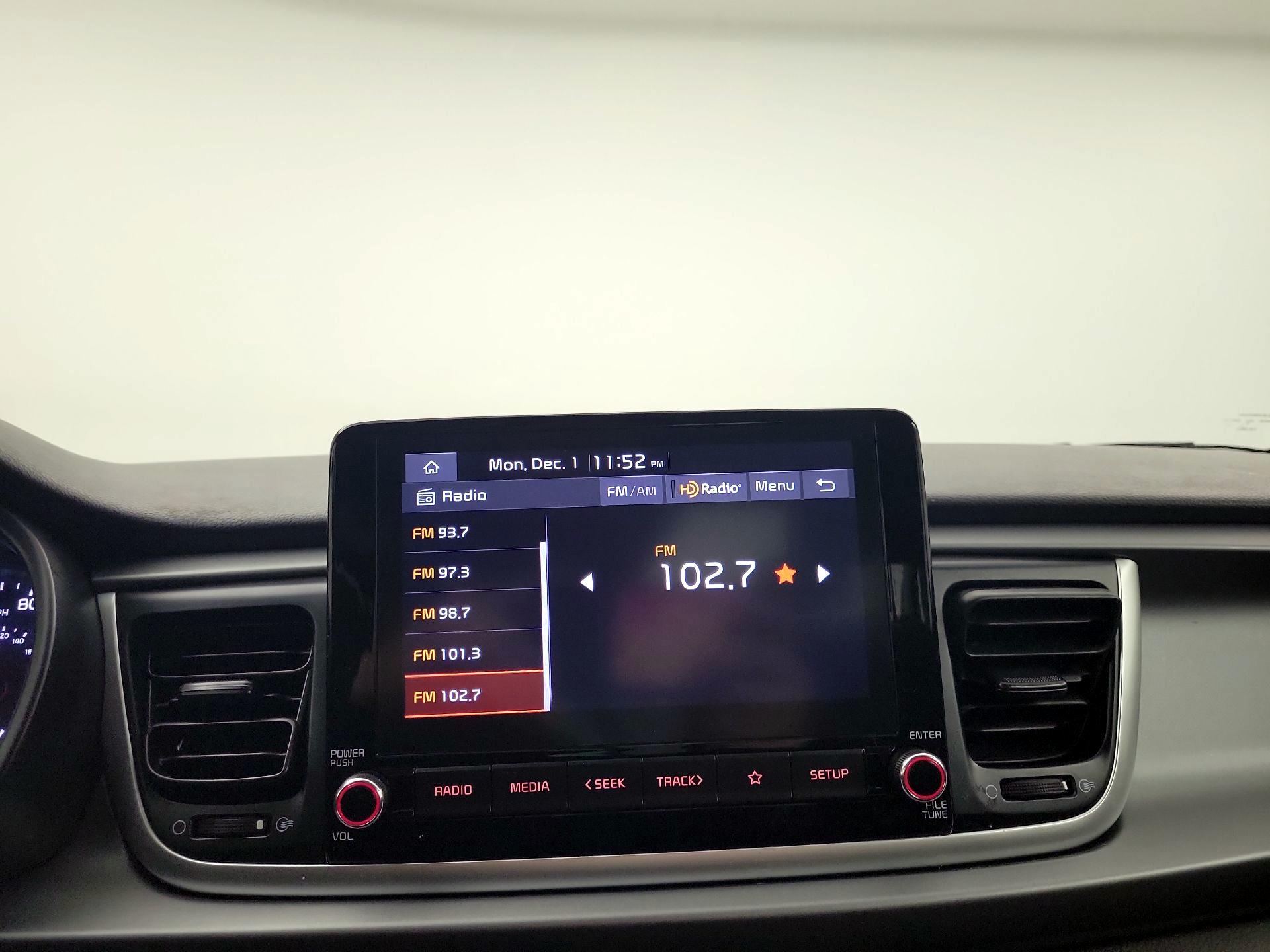 Thumbnail: 2022 Kia Rio - 13