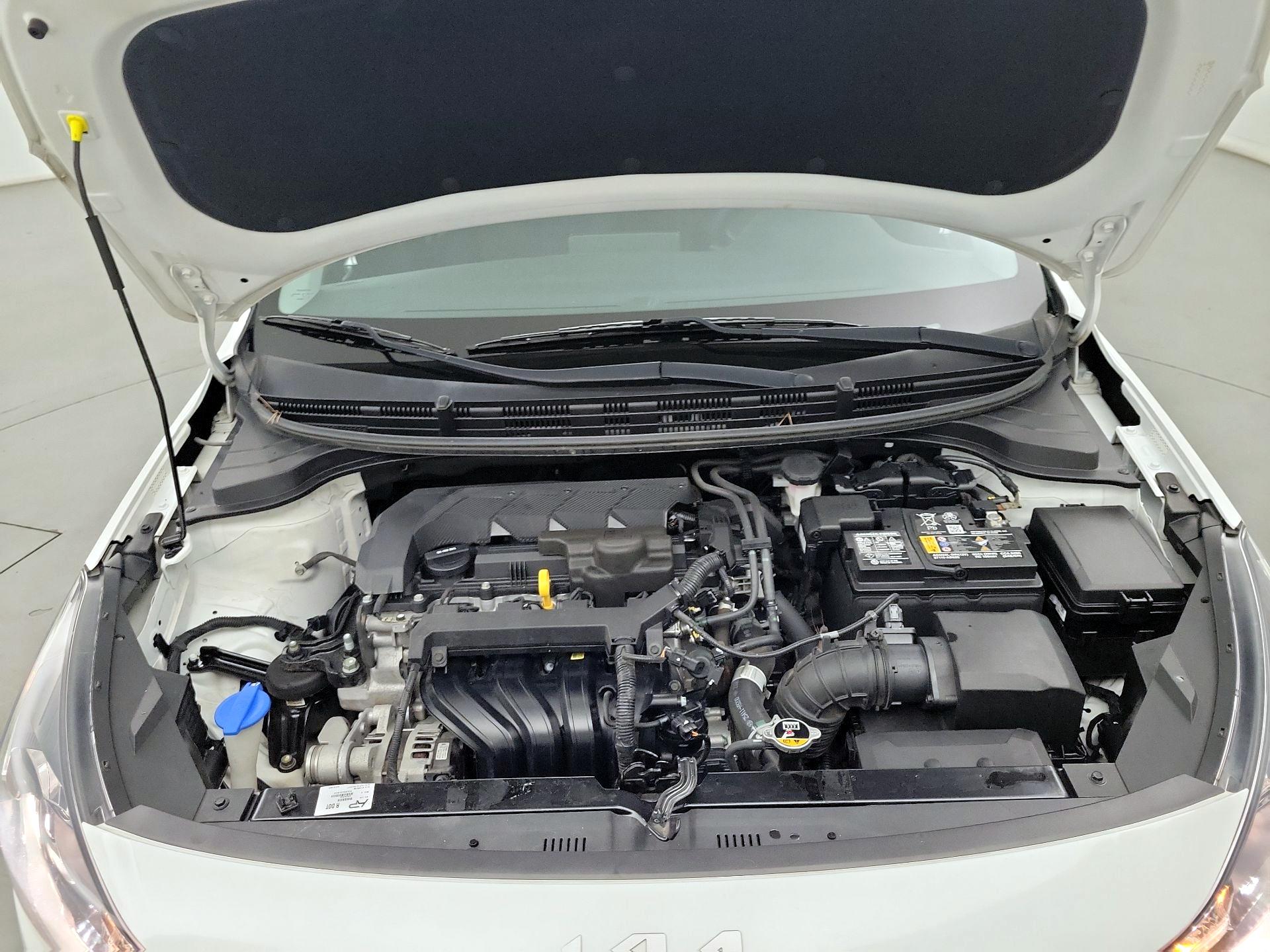 Thumbnail: 2022 Kia Rio - 19