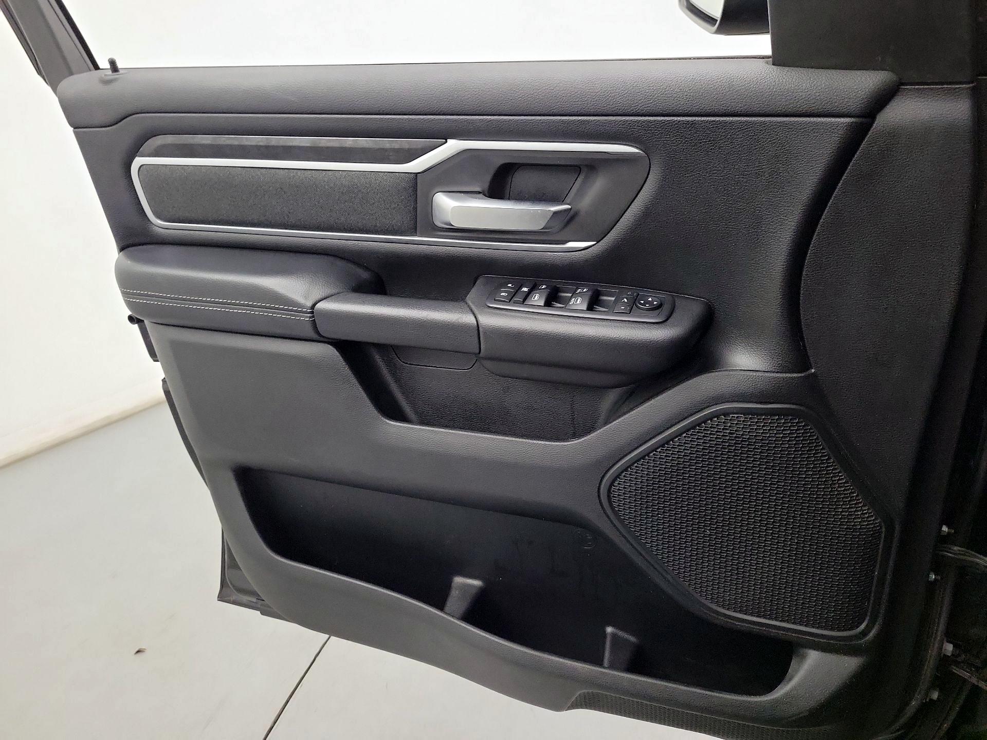 Thumbnail: 2019 RAM 1500 - 10