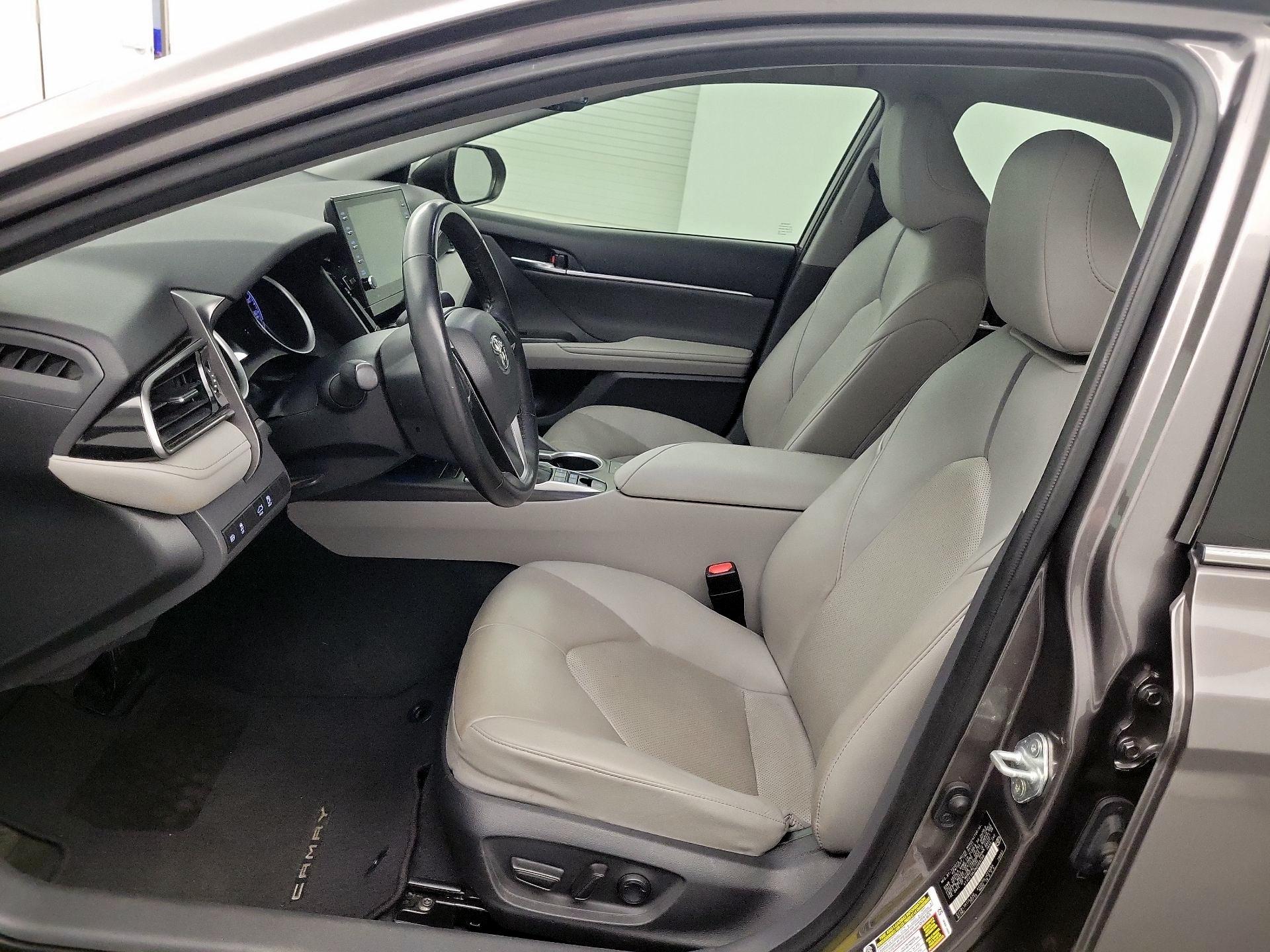 Thumbnail: 2022 Toyota Camry - 9