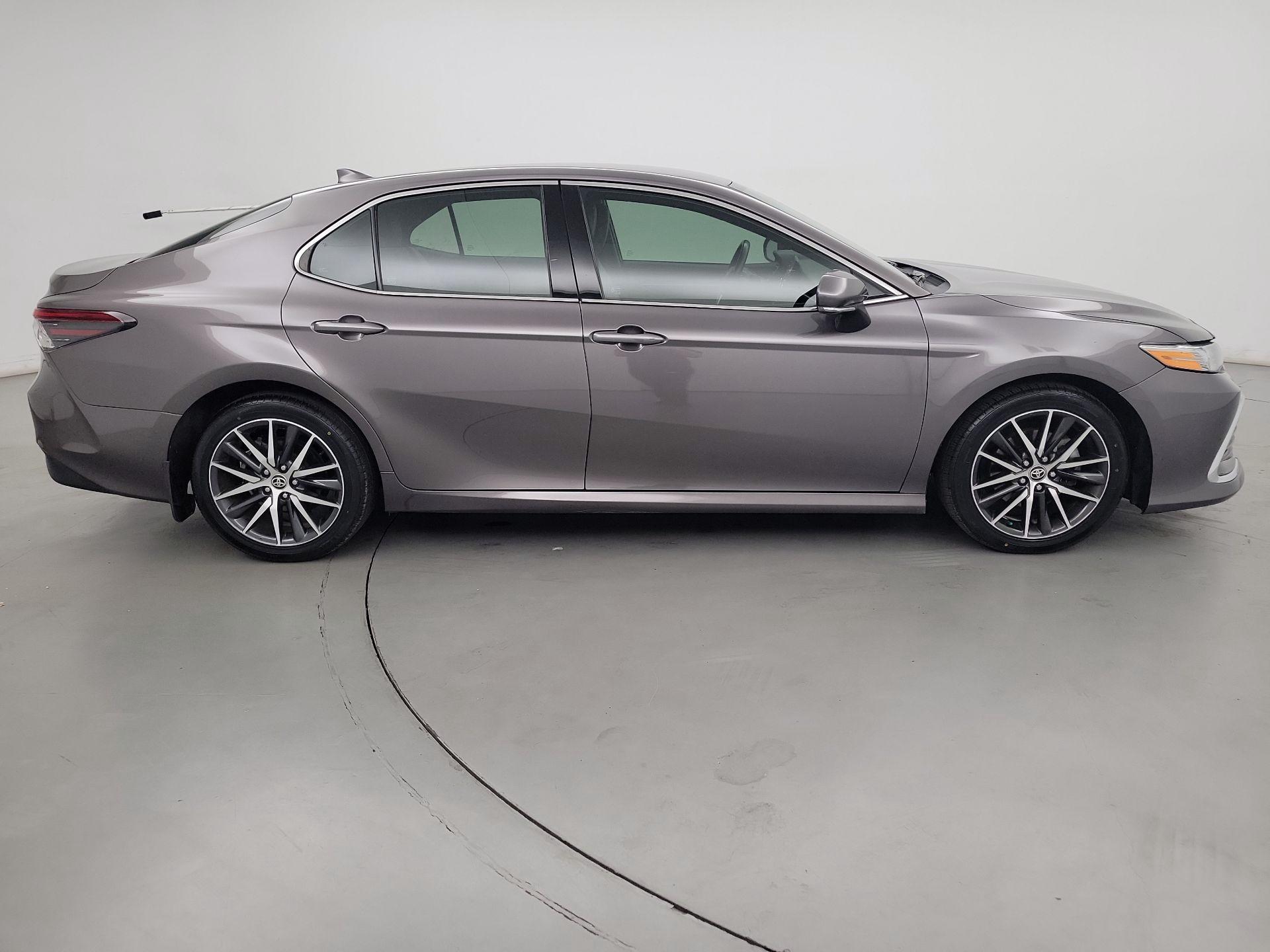 Thumbnail: 2022 Toyota Camry - 4