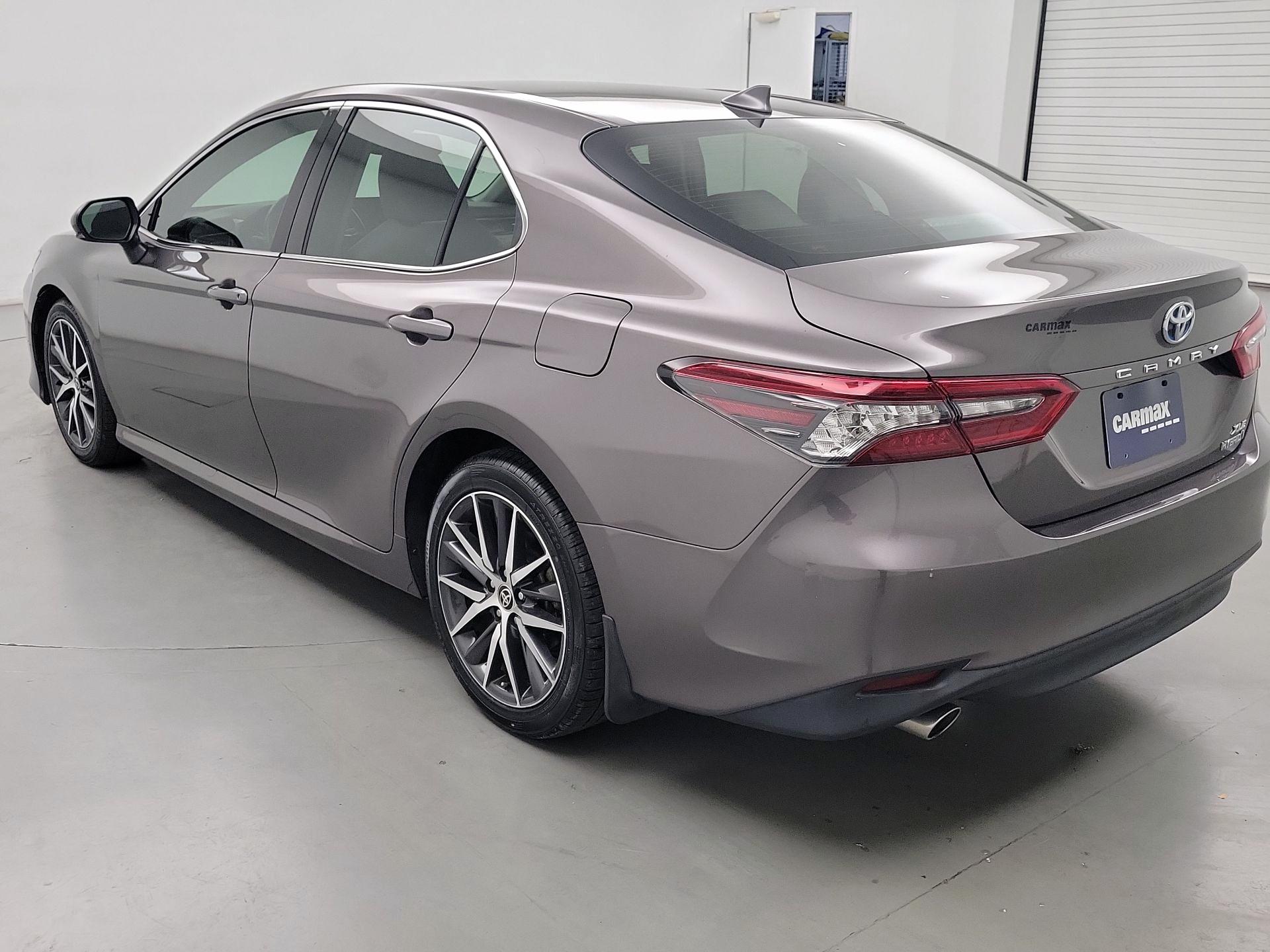 Thumbnail: 2022 Toyota Camry - 7