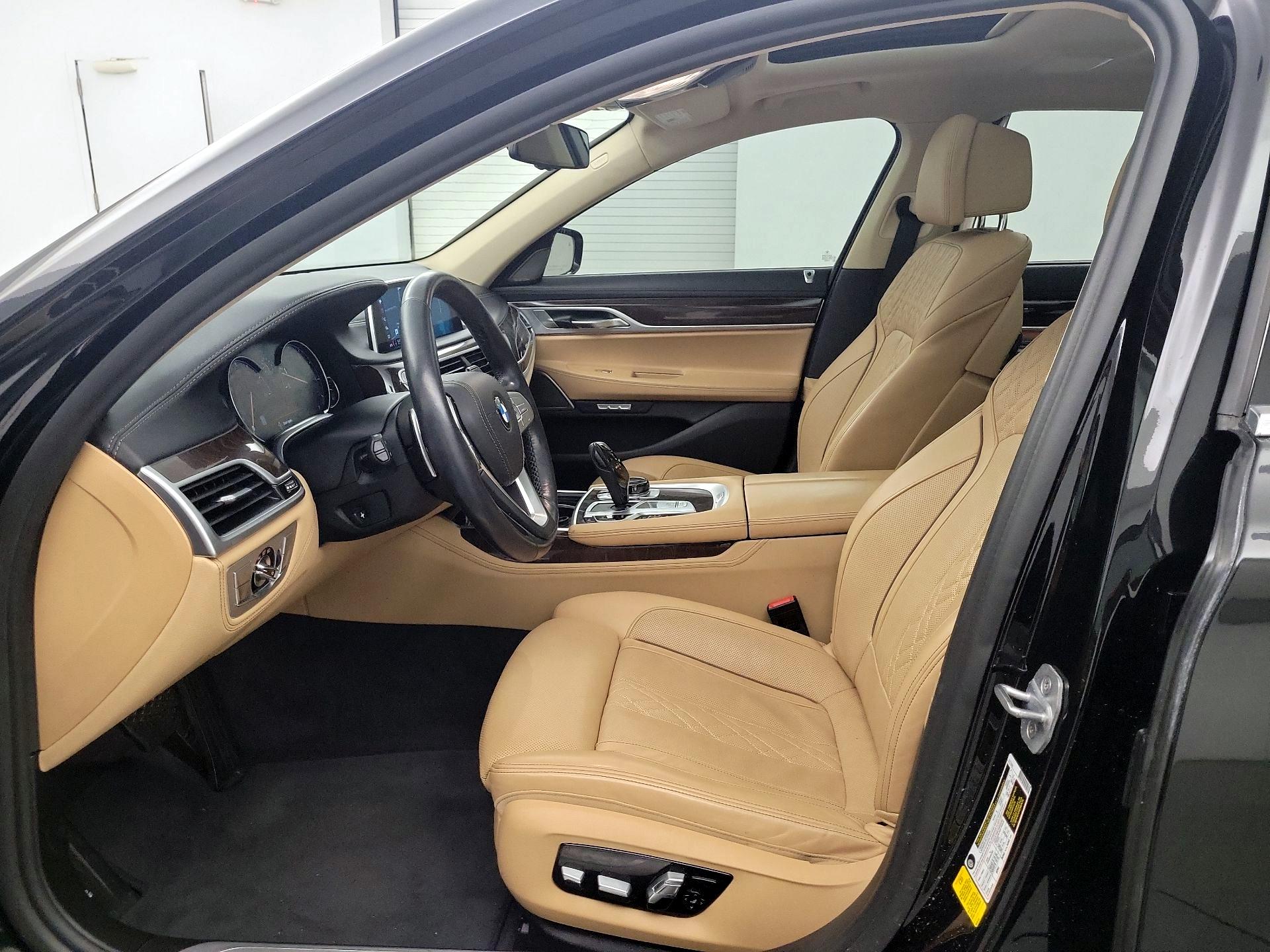 Thumbnail: 2018 BMW 7 Series - 9