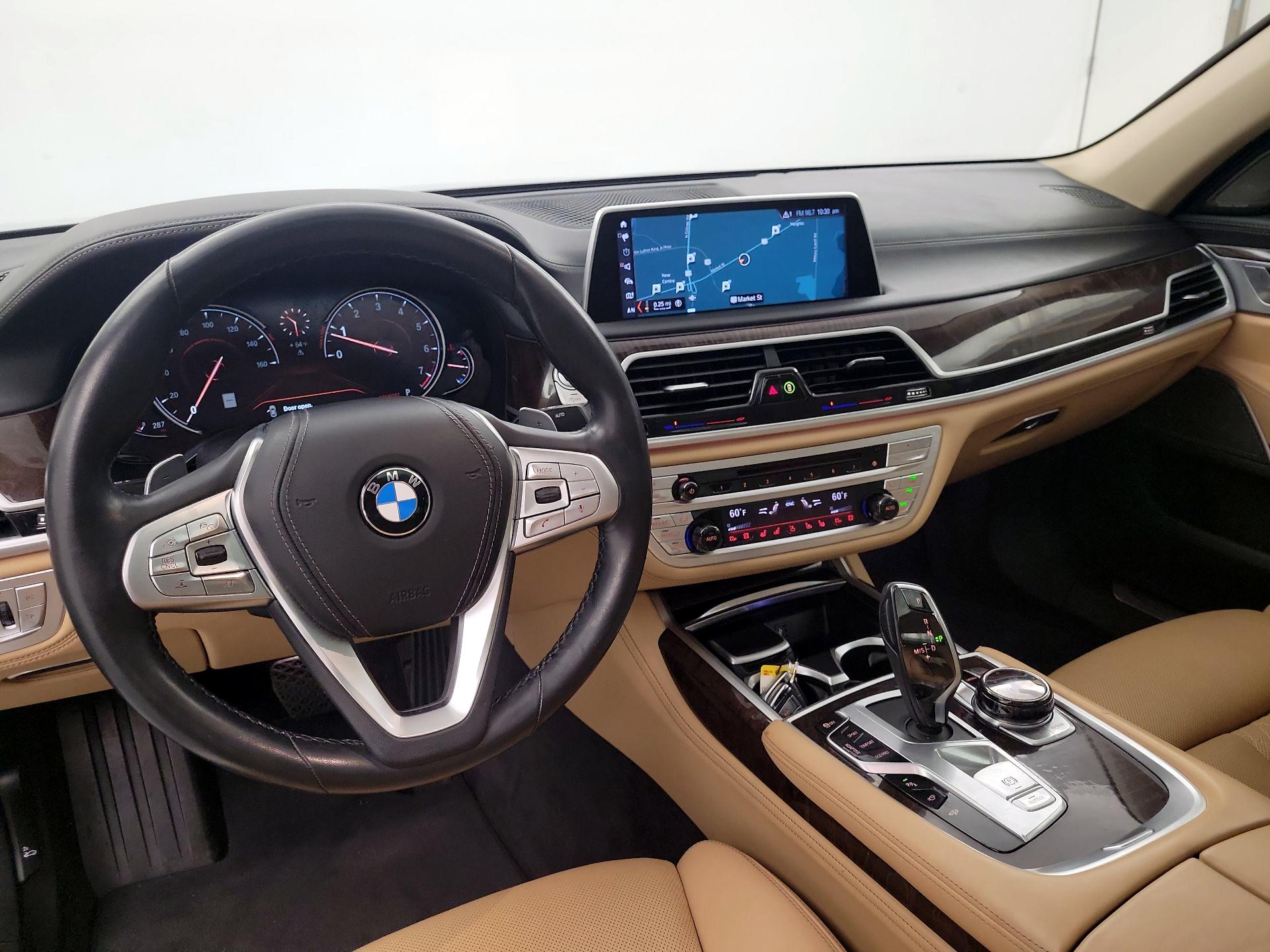 Thumbnail: 2018 BMW 7 Series - 8