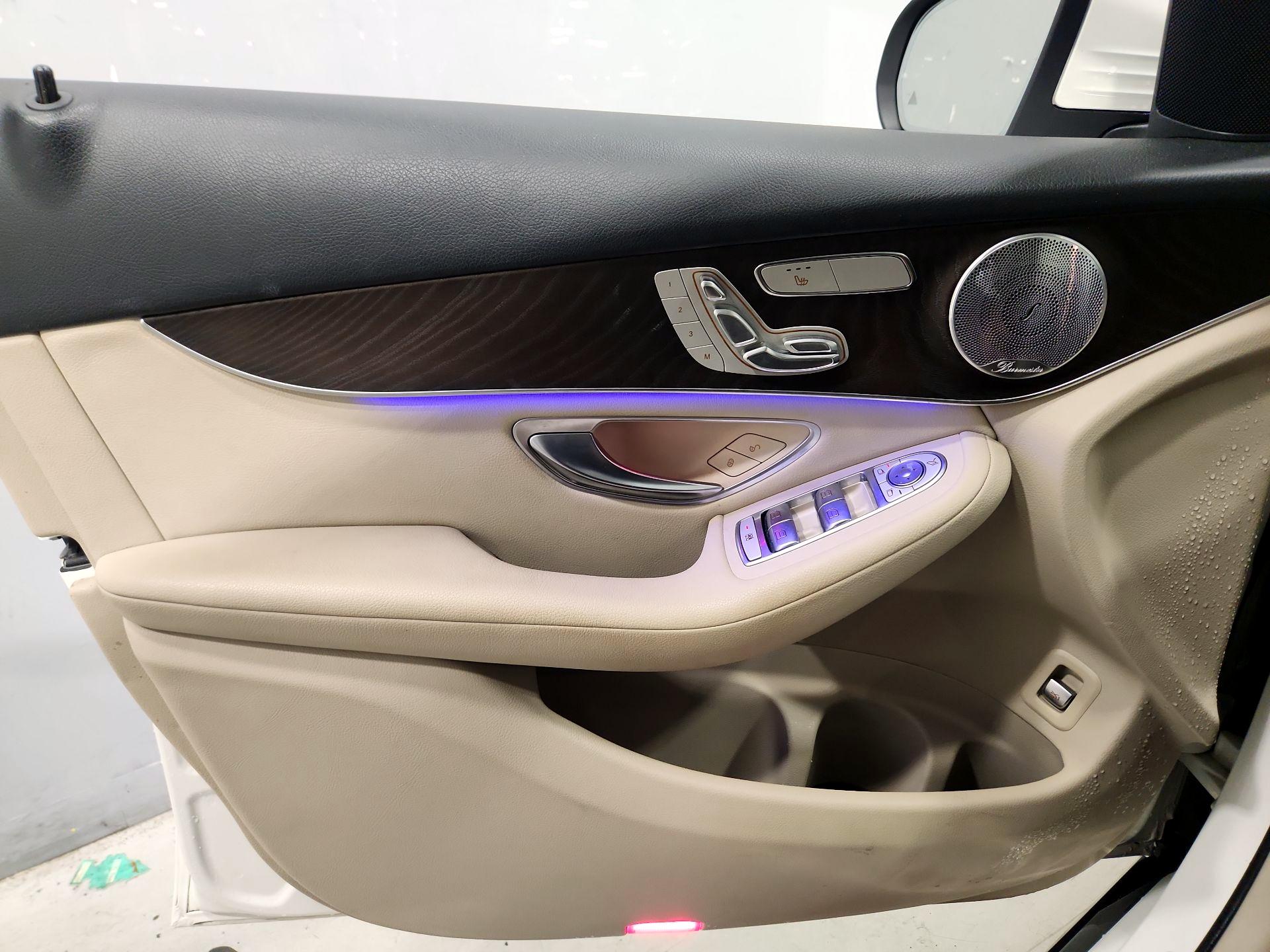 Thumbnail: 2021 Mercedes-Benz GLC - 12