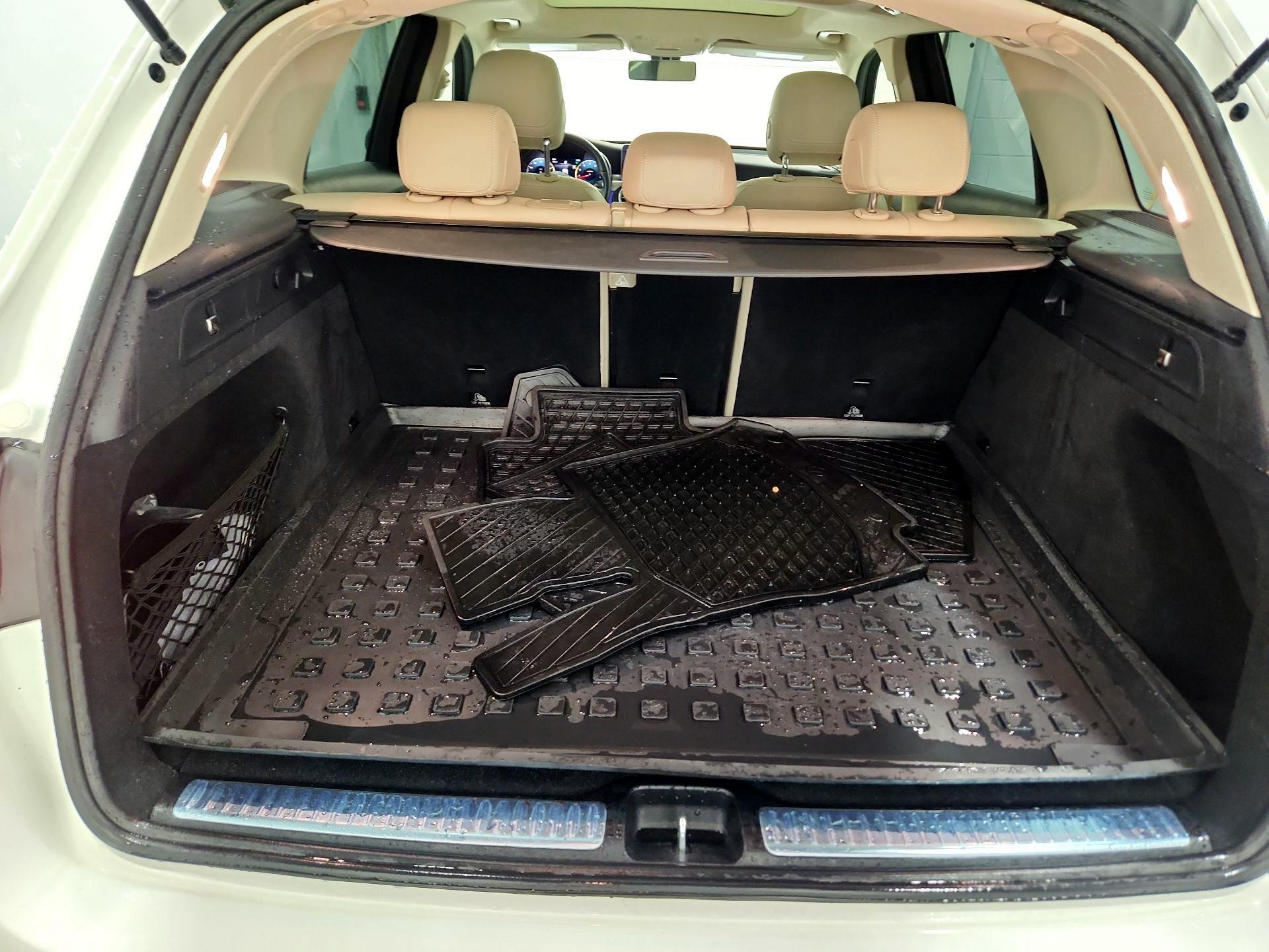 Thumbnail: 2021 Mercedes-Benz GLC - 20