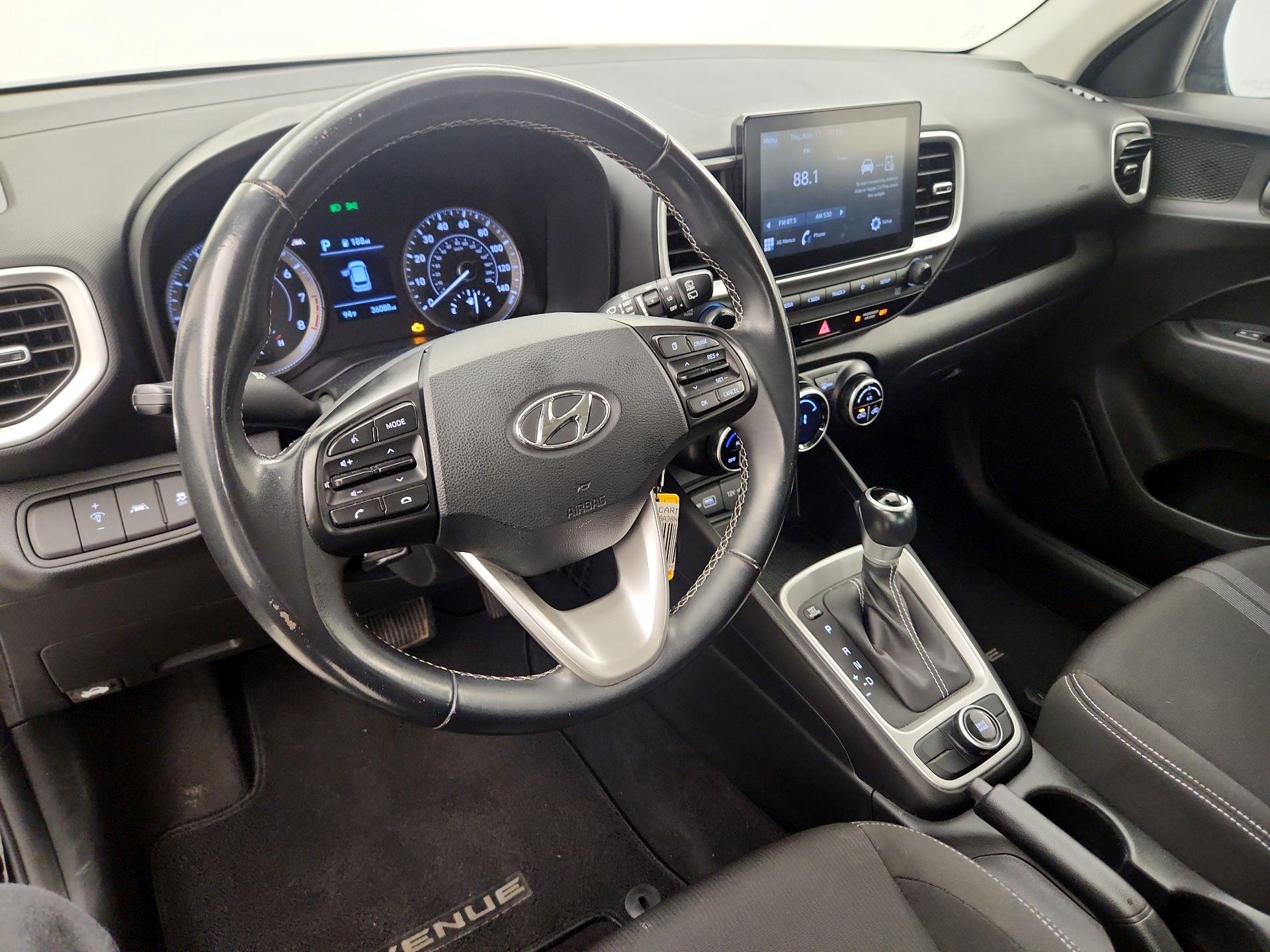 Thumbnail: 2022 Hyundai Venue - 9