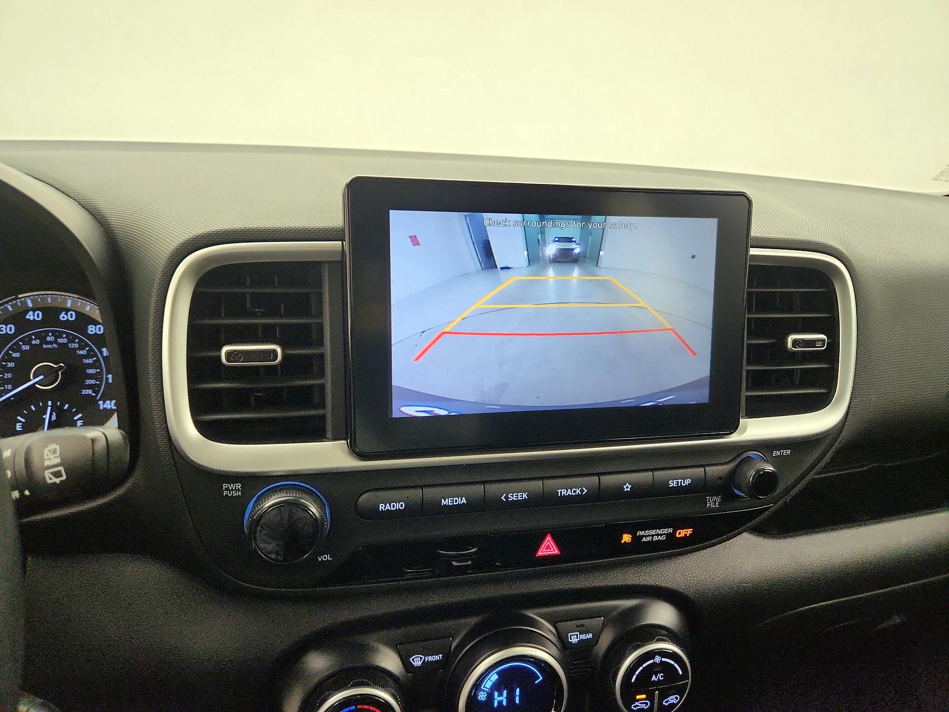 Thumbnail: 2022 Hyundai Venue - 14